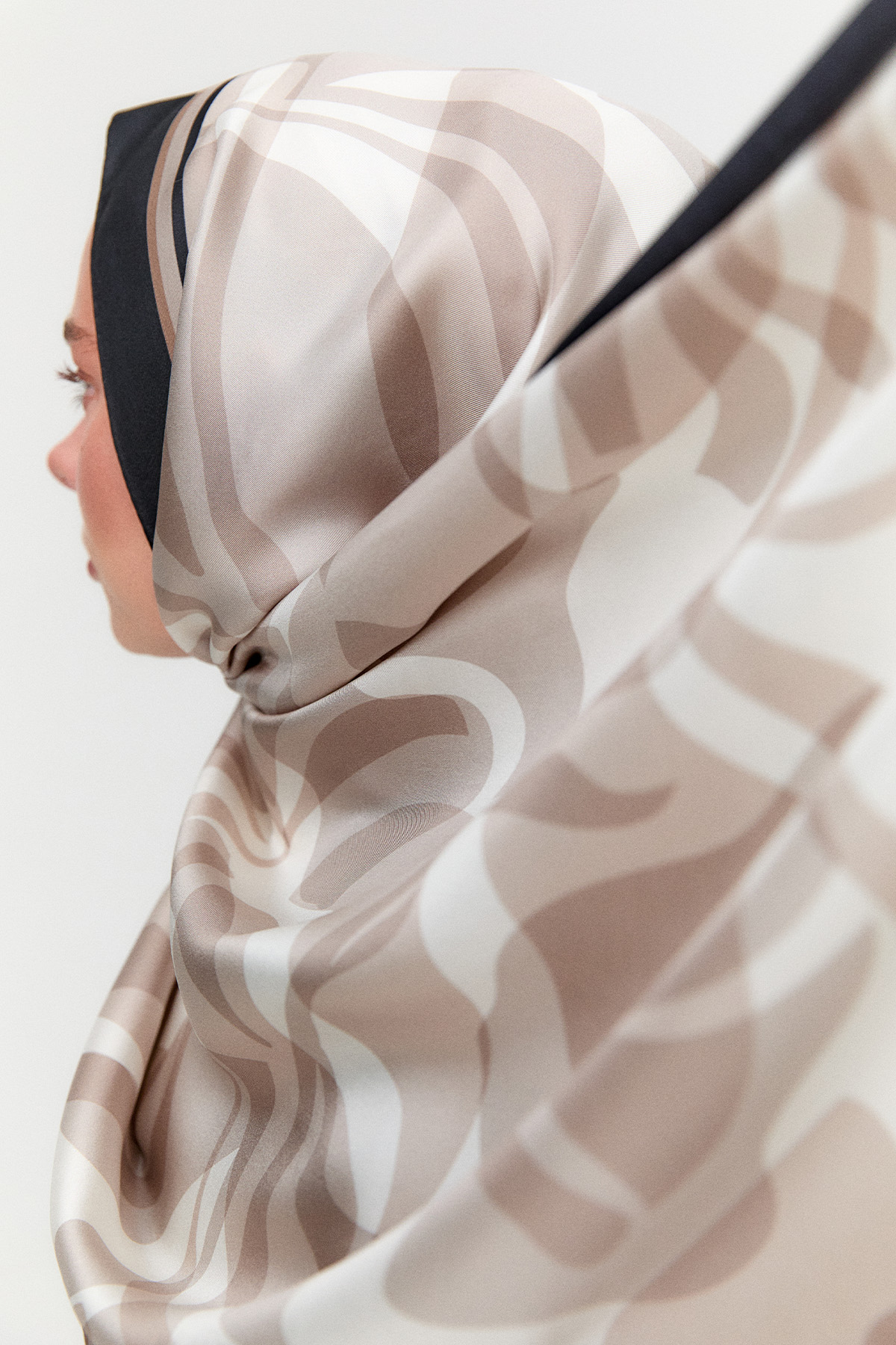 Oval Desenli Twill İpek Şal, Tesettür Giyim