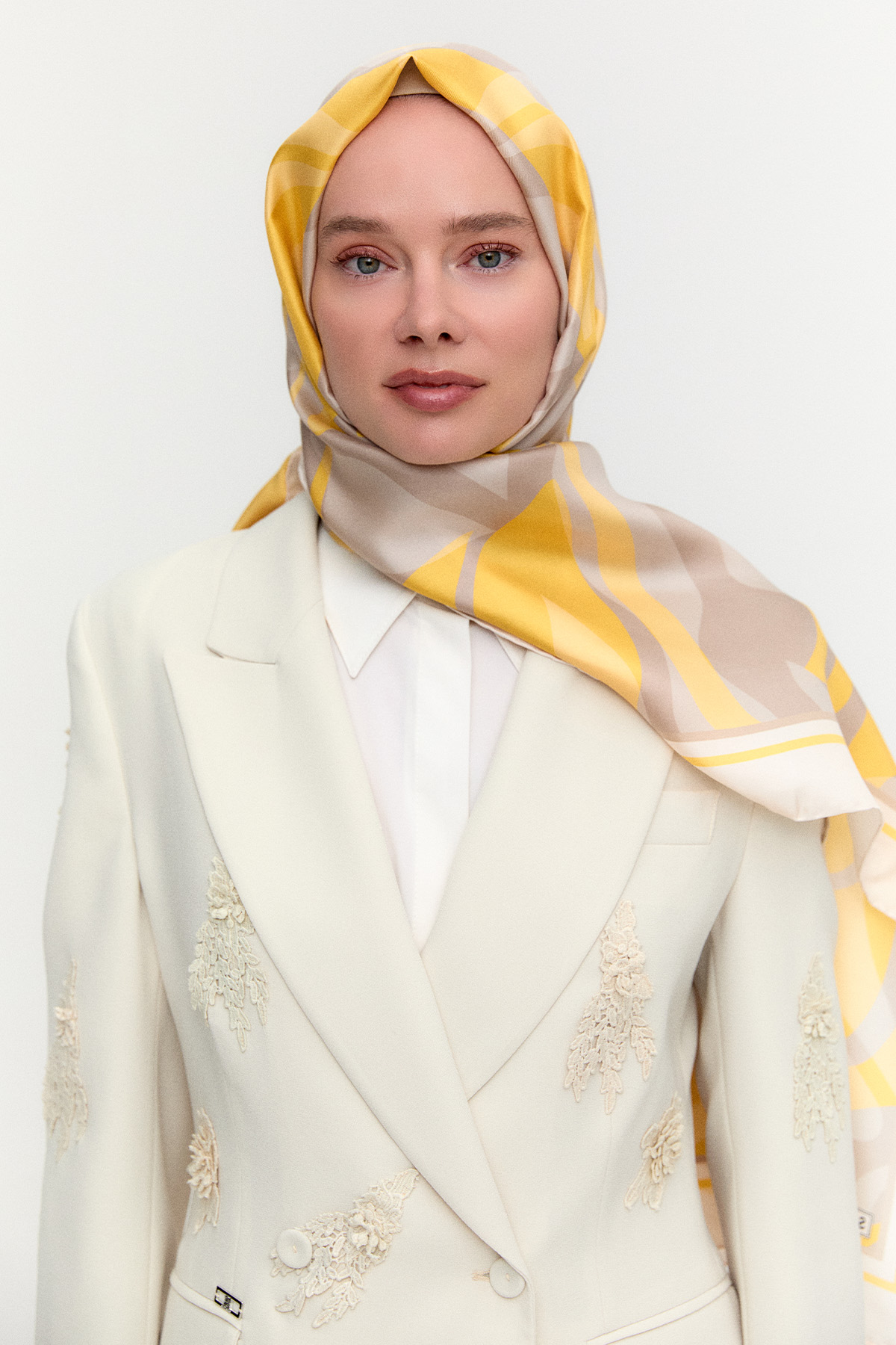 Oval Desenli Twill İpek Şal, Tesettür Giyim