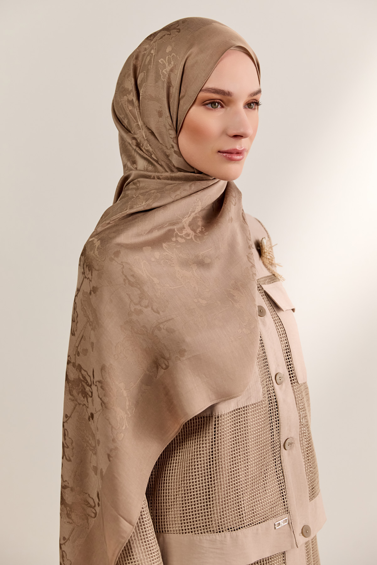Çiçek Desenli Jakarlı Modal Şal, Tesettür Giyim