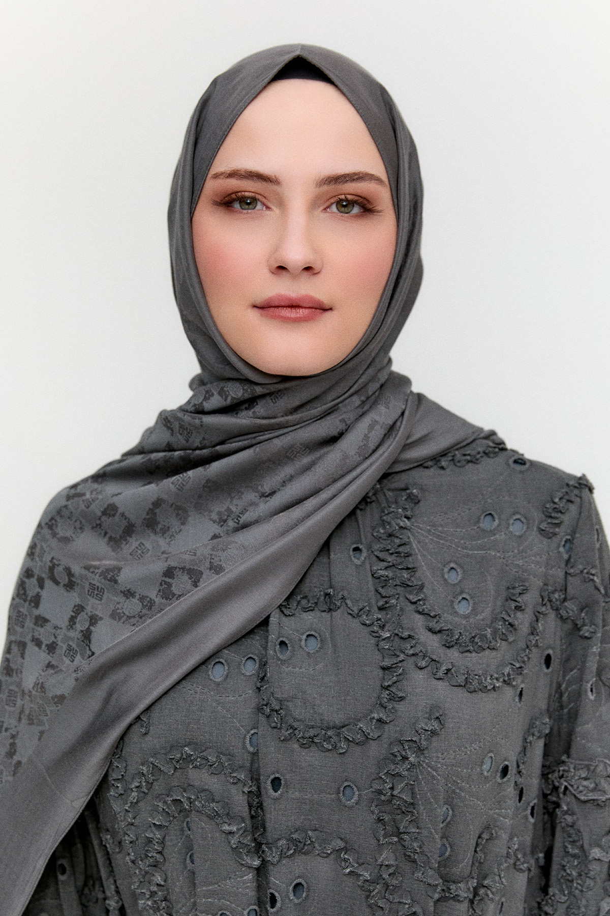 Logolu Jakarlı Modal Şal, Tesettür Giyim