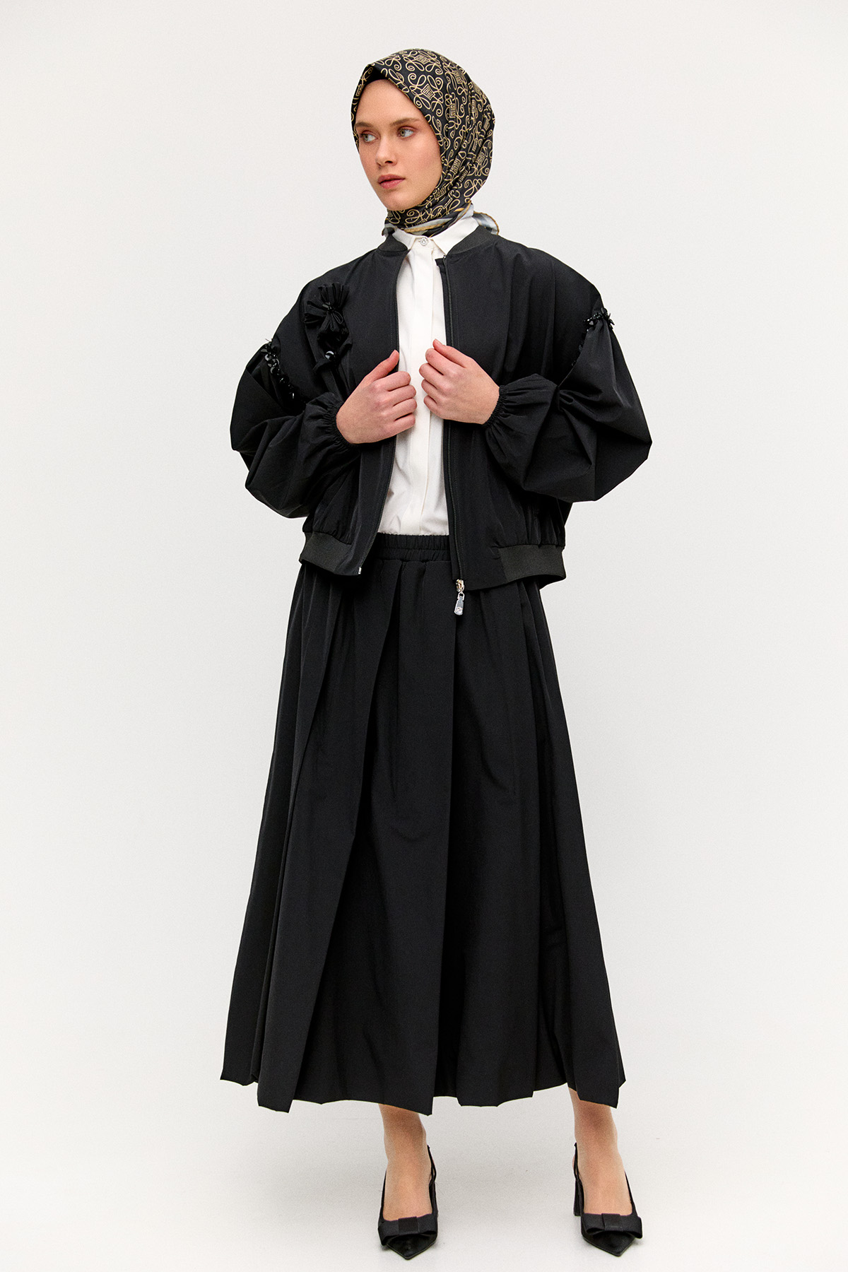 Çiçek Aplikeli Bomber Ceket, Tesettür Giyim