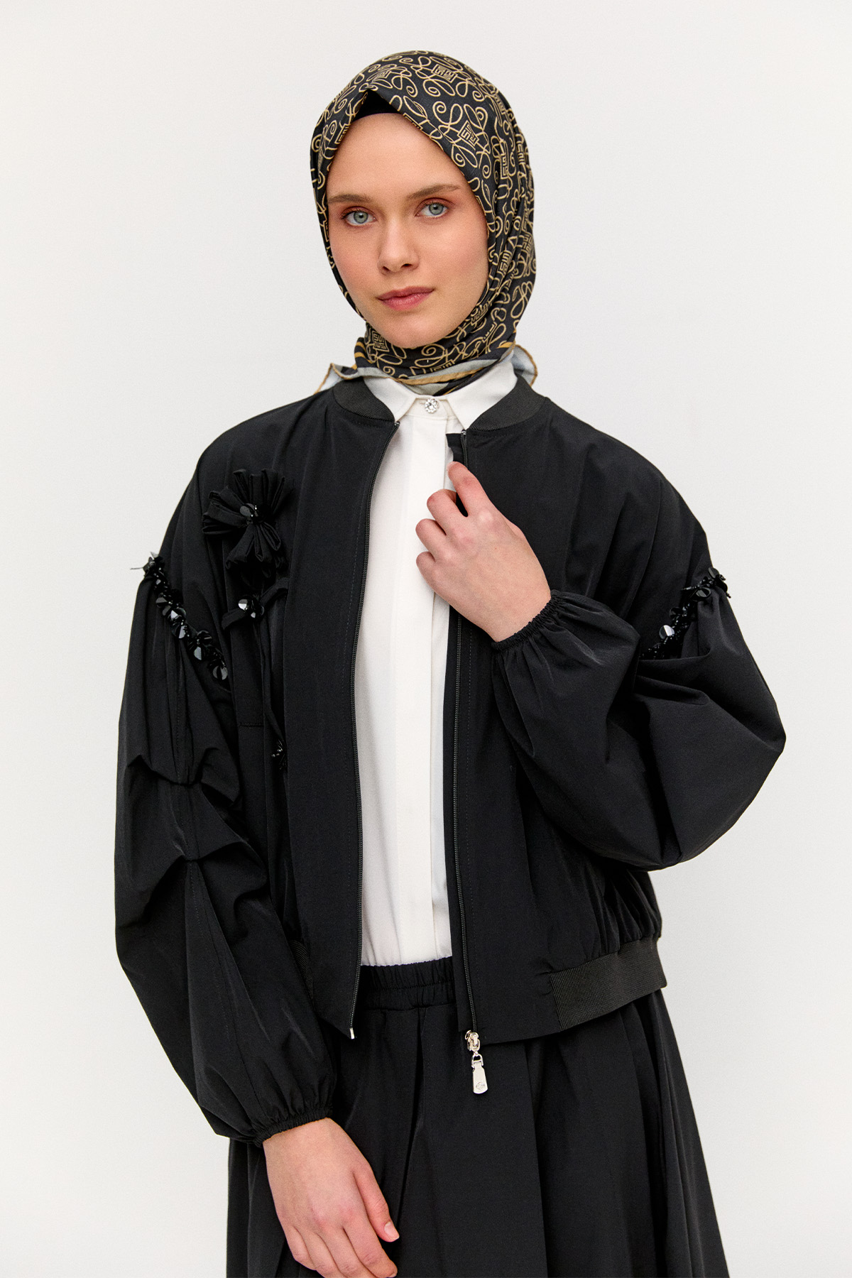 Çiçek Aplikeli Bomber Ceket, Tesettür Giyim