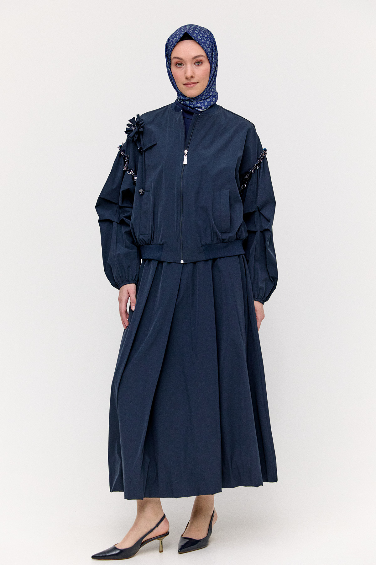 Çiçek Aplikeli Bomber Ceket, Tesettür Giyim