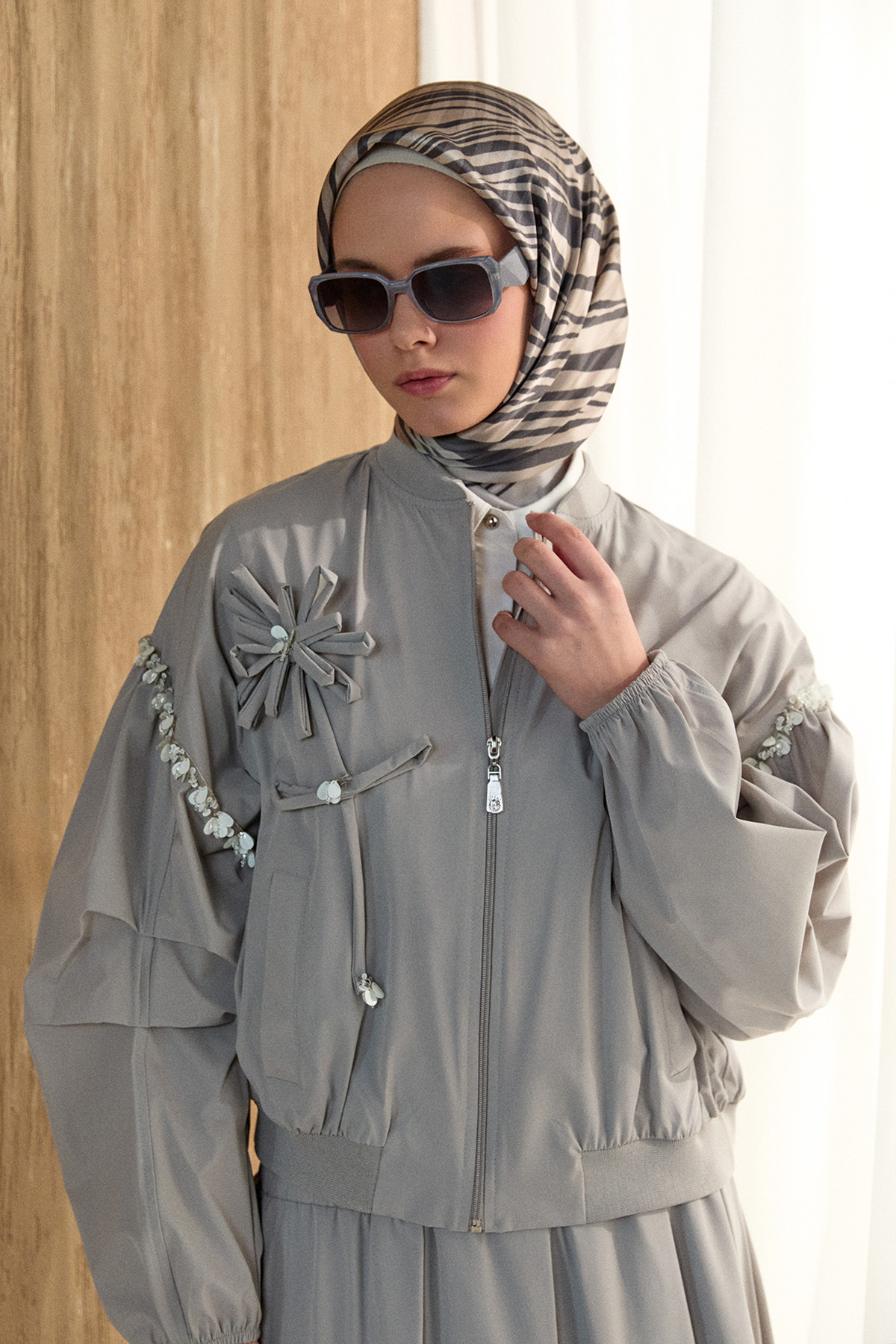 Çiçek Aplikeli Bomber Ceket, Tesettür Giyim