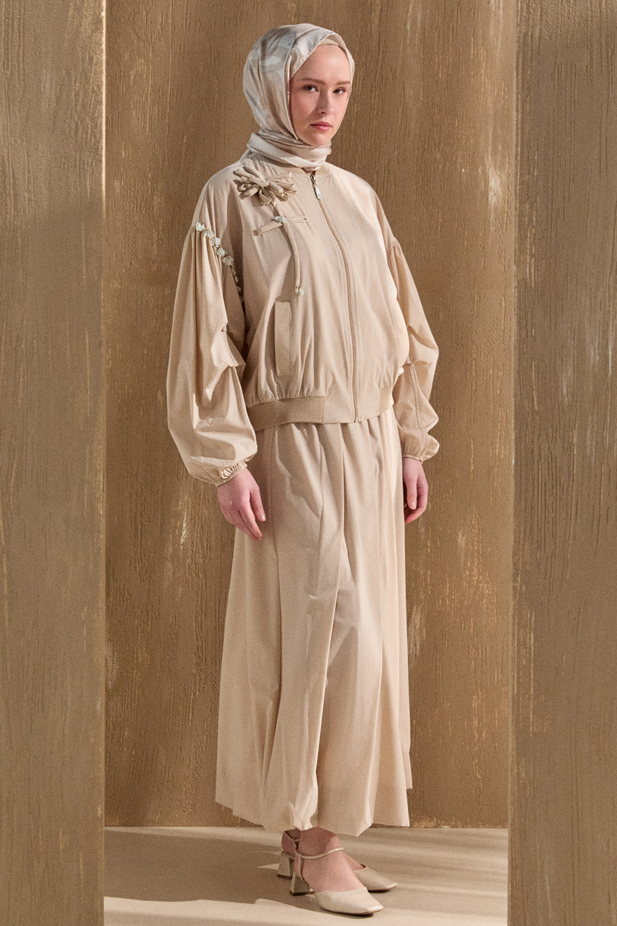 Çiçek Aplikeli Bomber Ceket, Tesettür Giyim