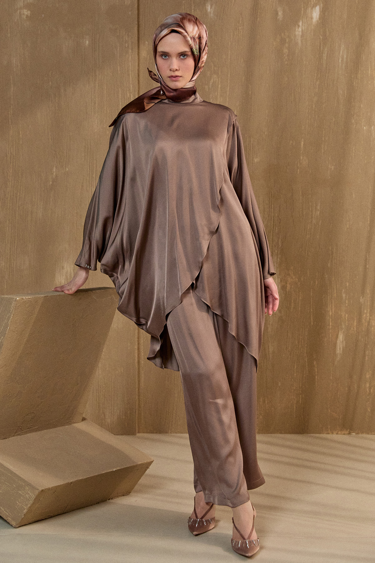 Asimetrik Anvelop İkili Takım, Tesettür Giyim