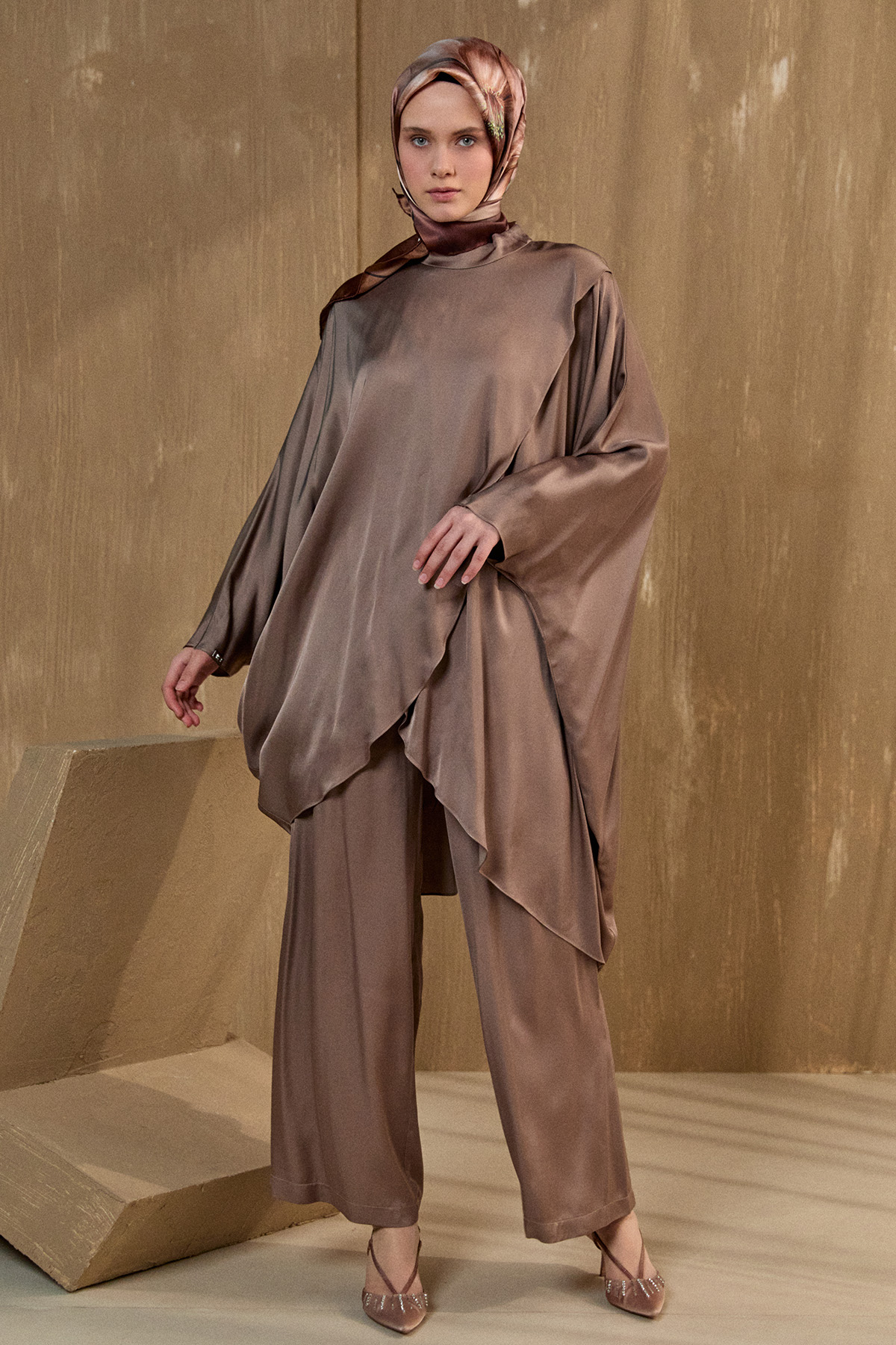 Asimetrik Anvelop İkili Takım, Tesettür Giyim