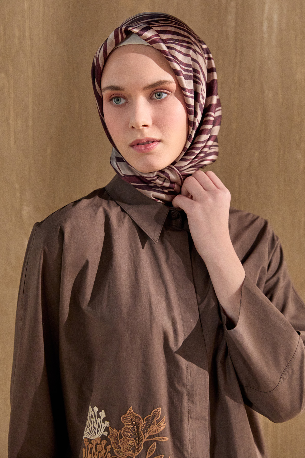 Nakış Detaylı Pamuklu Takım, Tesettür Giyim