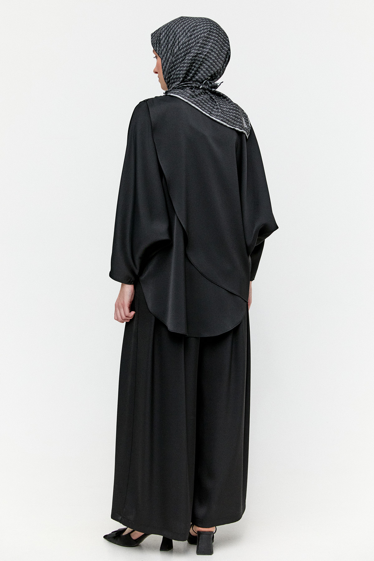 İkili Saten Takım, Tesettür Giyim