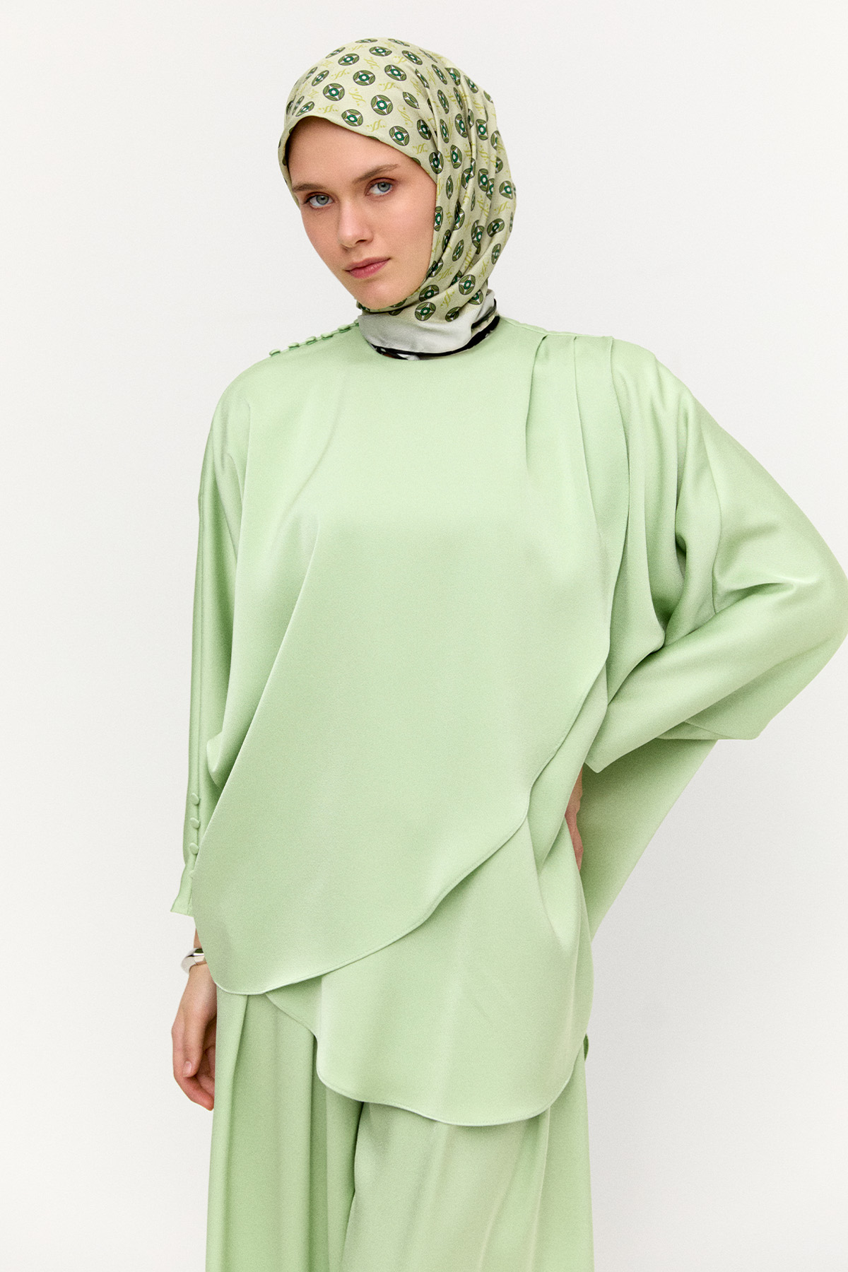 İkili Saten Takım, Tesettür Giyim