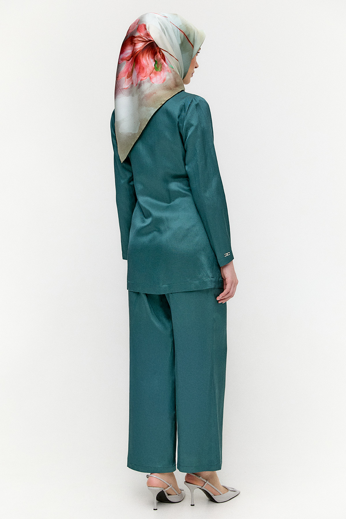 Jakarlı Kuşaklı İkili Takım, Tesettür Giyim