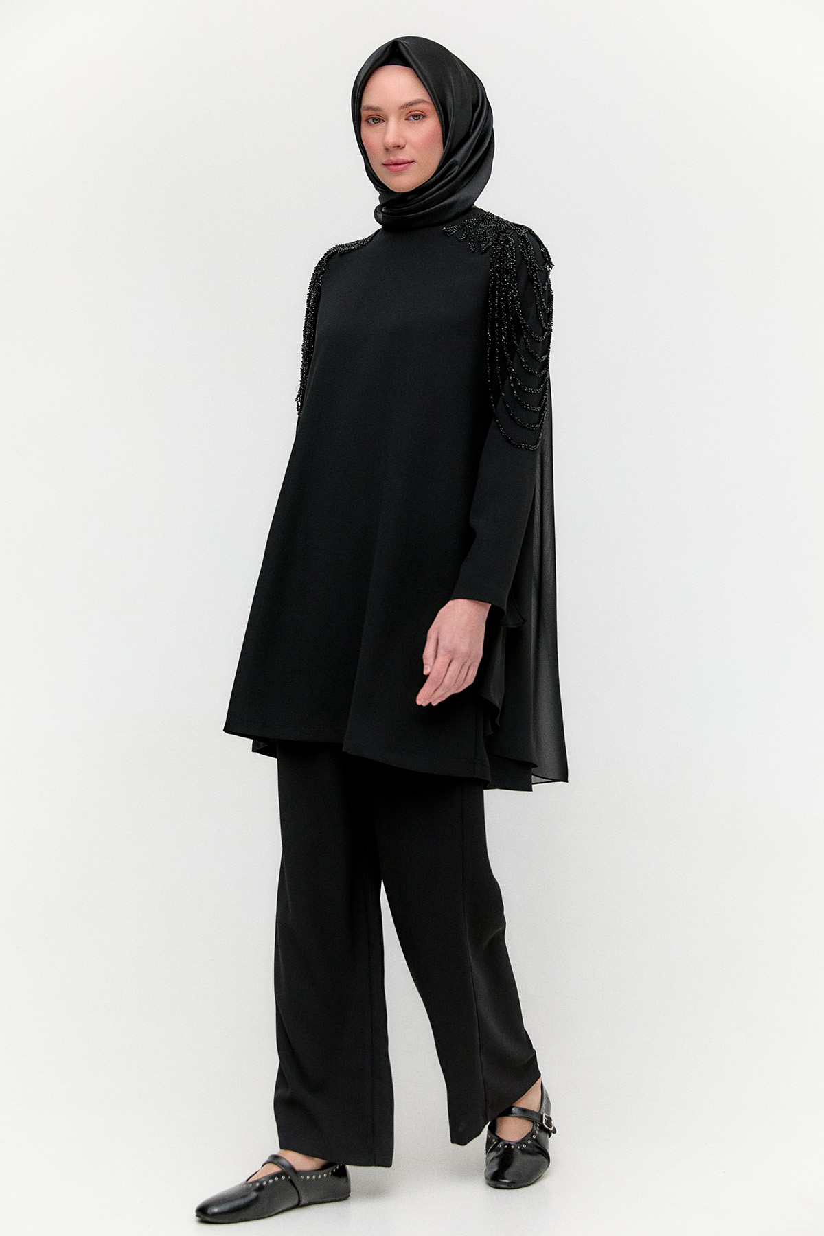 Boncuk İşlemeli Krep Takım, Tesettür Giyim