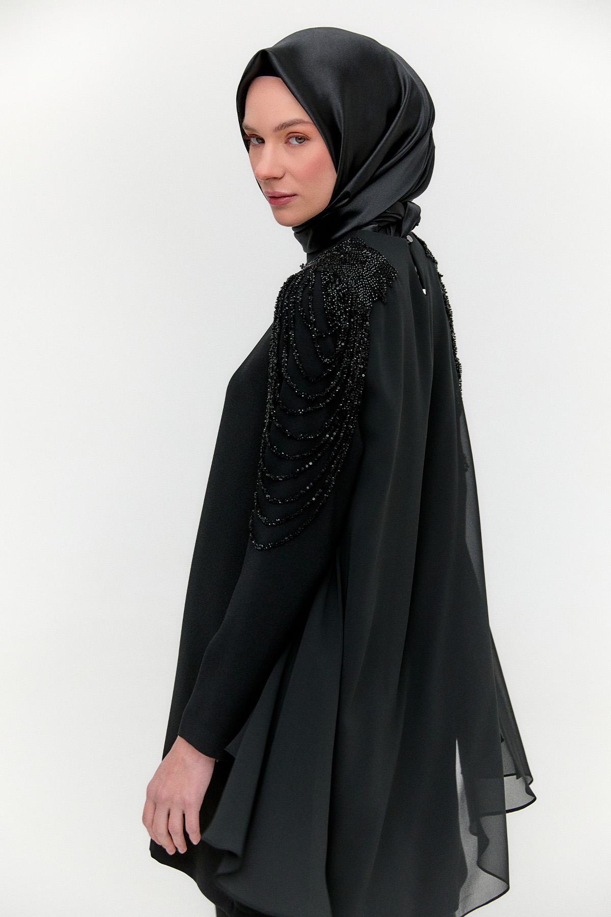 Boncuk İşlemeli Krep Takım, Tesettür Giyim