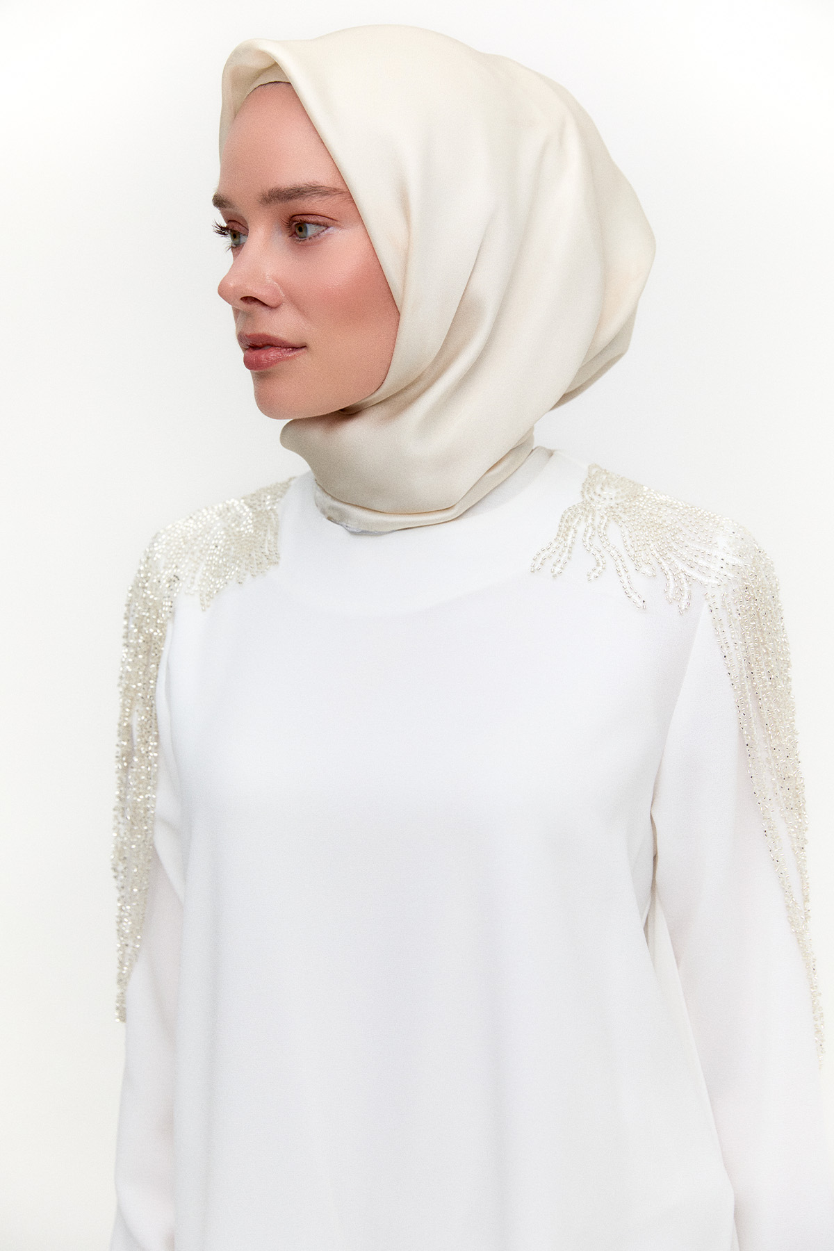 Boncuk İşlemeli Krep Takım, Tesettür Giyim