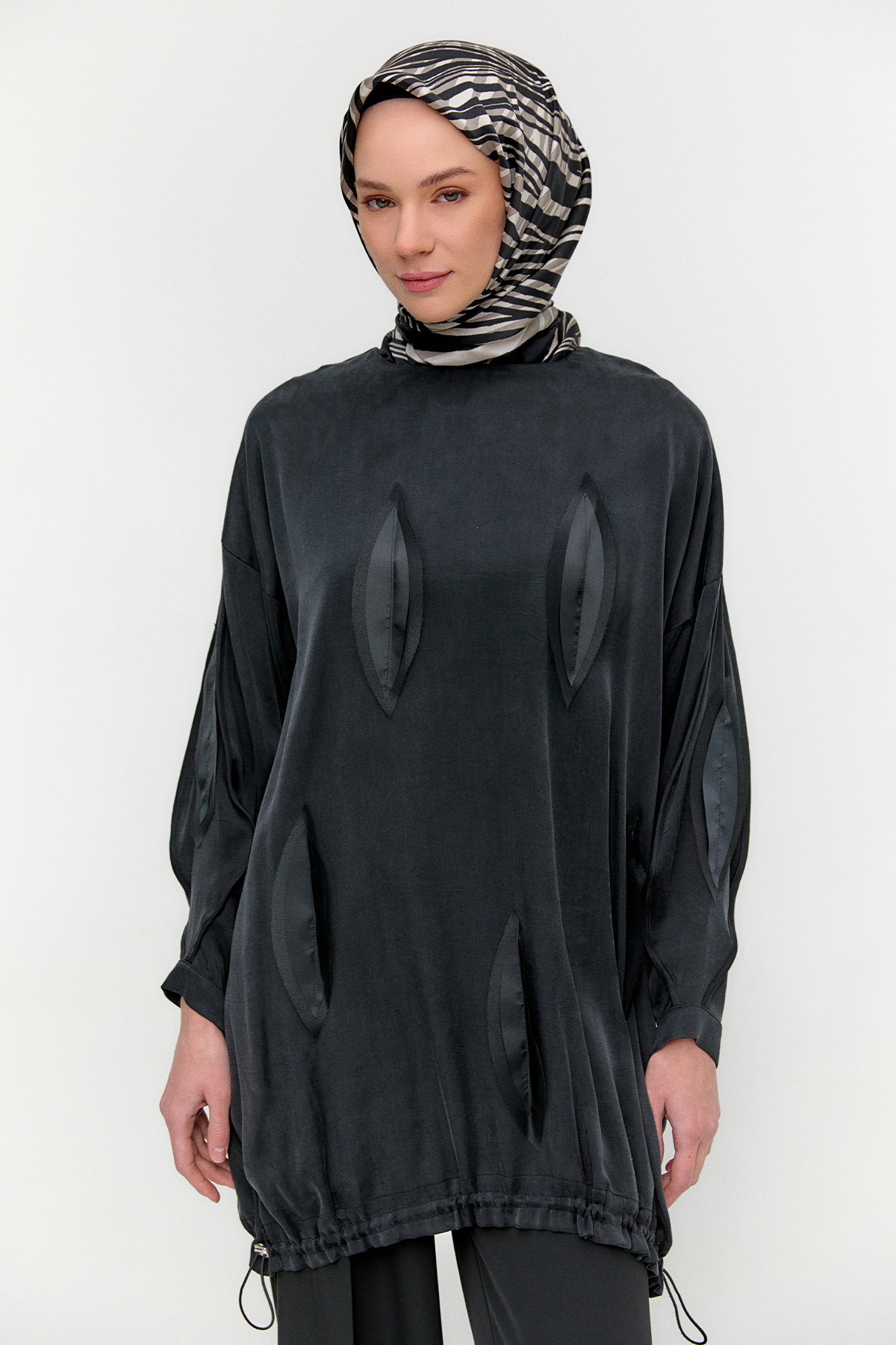 Yaprak Aplikeli Cupra Tunik, Tesettür Giyim