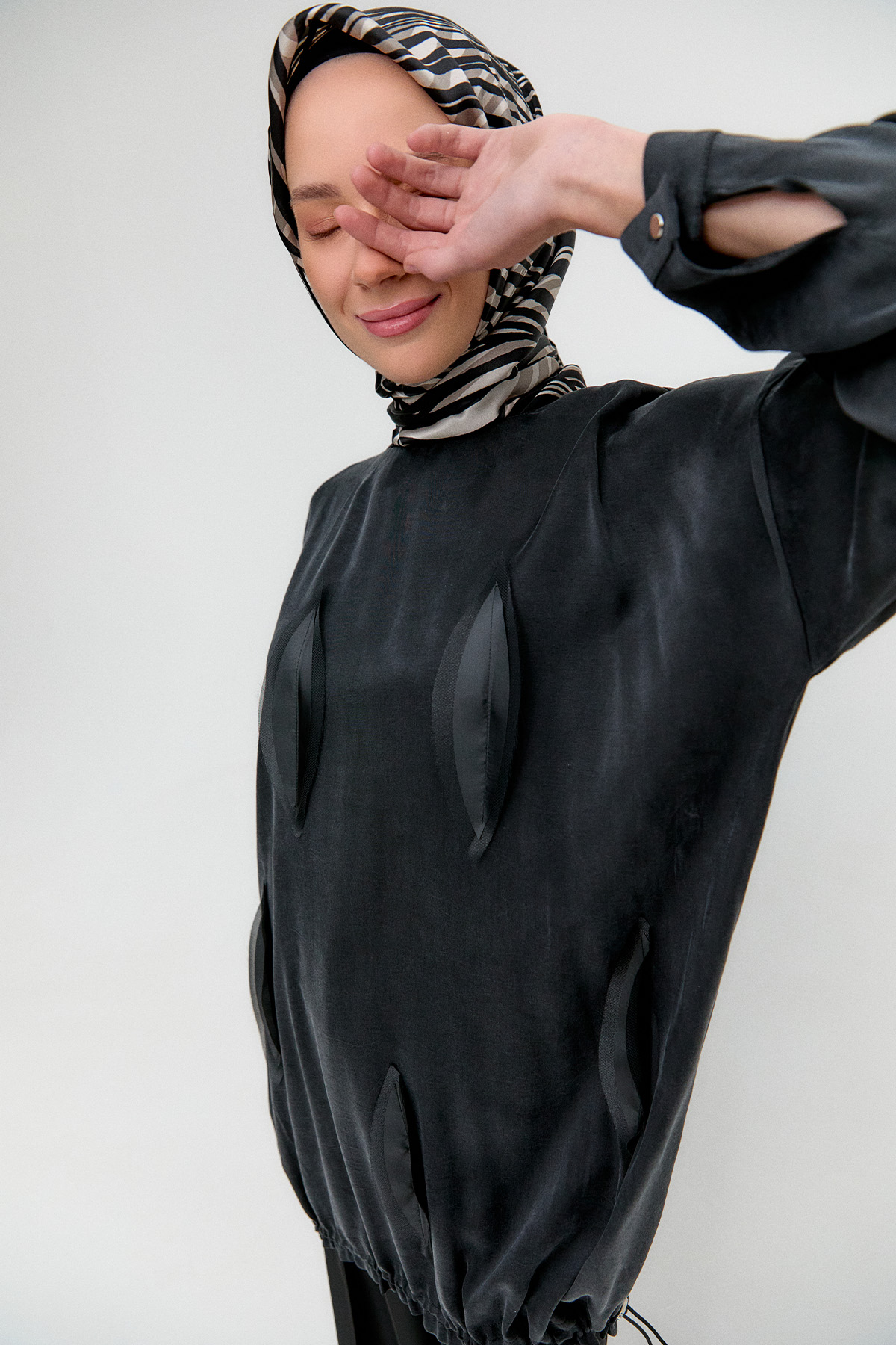 Yaprak Aplikeli Cupra Tunik, Tesettür Giyim