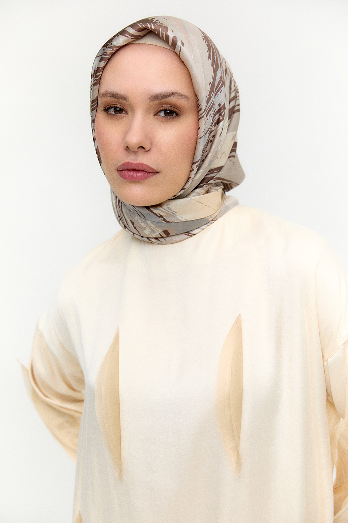 Yaprak Aplikeli Cupra Tunik, Tesettür Giyim