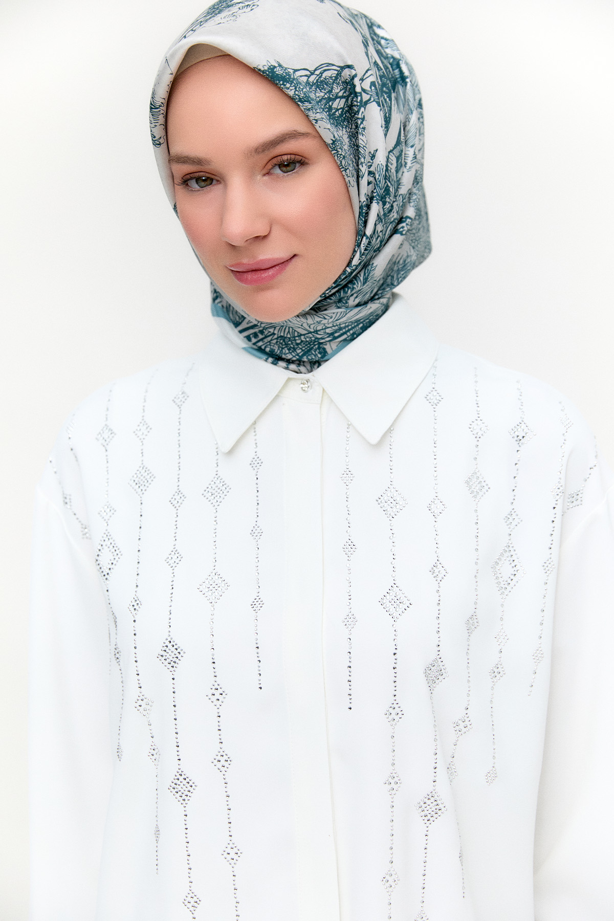 Taş Detaylı Krep Tunik, Tesettür Giyim