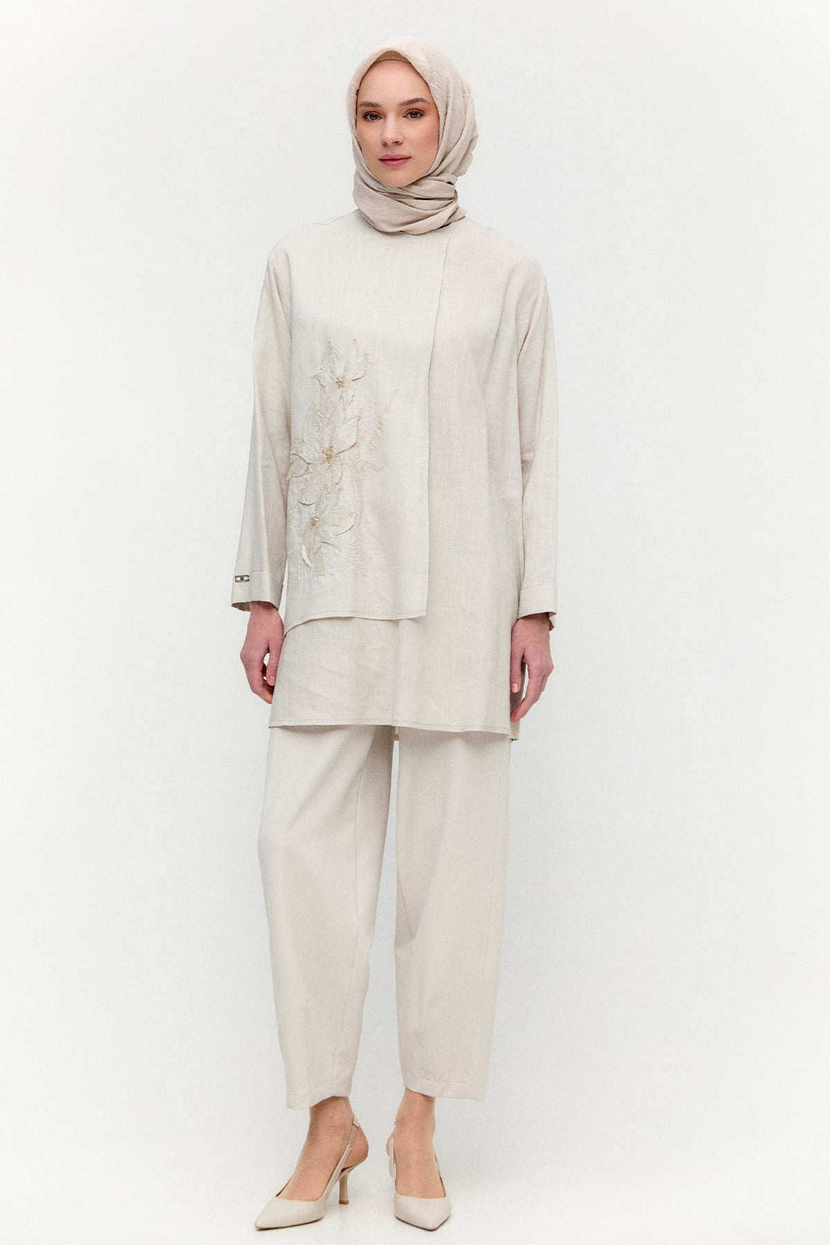 Çiçek Nakışlı Boncuklu Keten Tunik, Tesettür Giyim