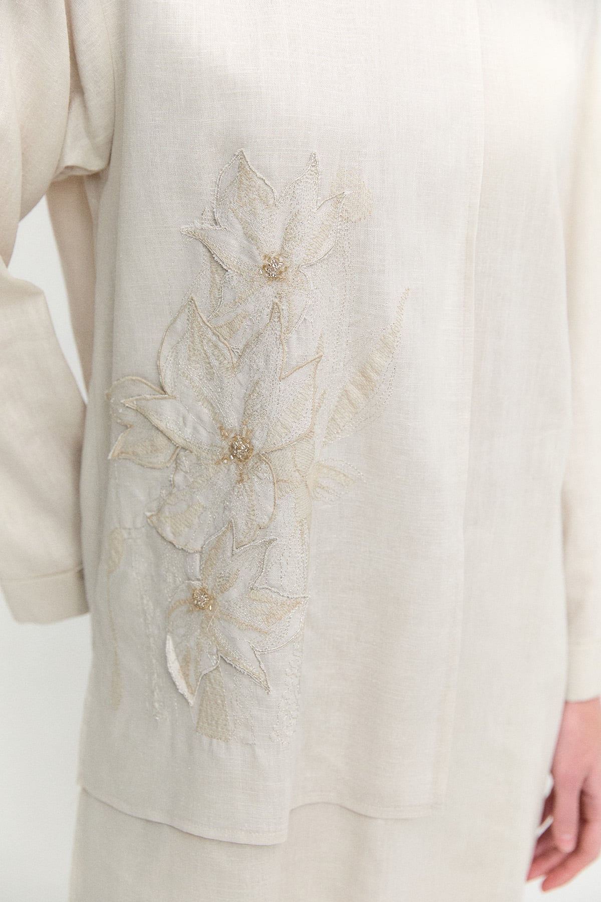 Çiçek Nakışlı Boncuklu Keten Tunik, Tesettür Giyim