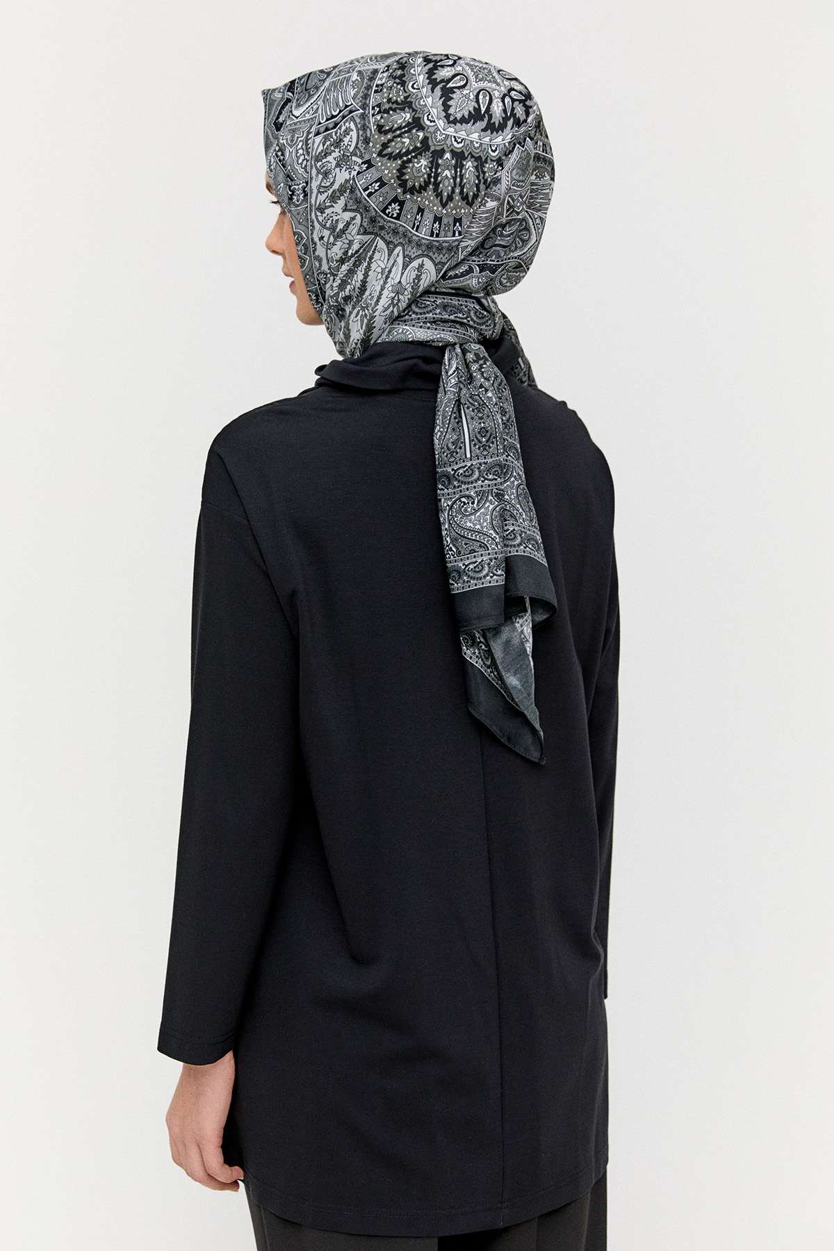 Degaje Yakalı File Detaylı Tunik, Tesettür Giyim