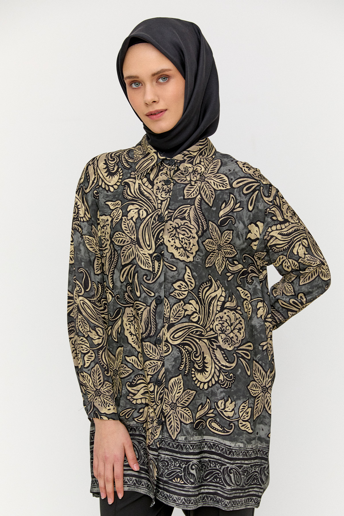 Çiçek Desenli Düğmeli Tunik, Tesettür Giyim