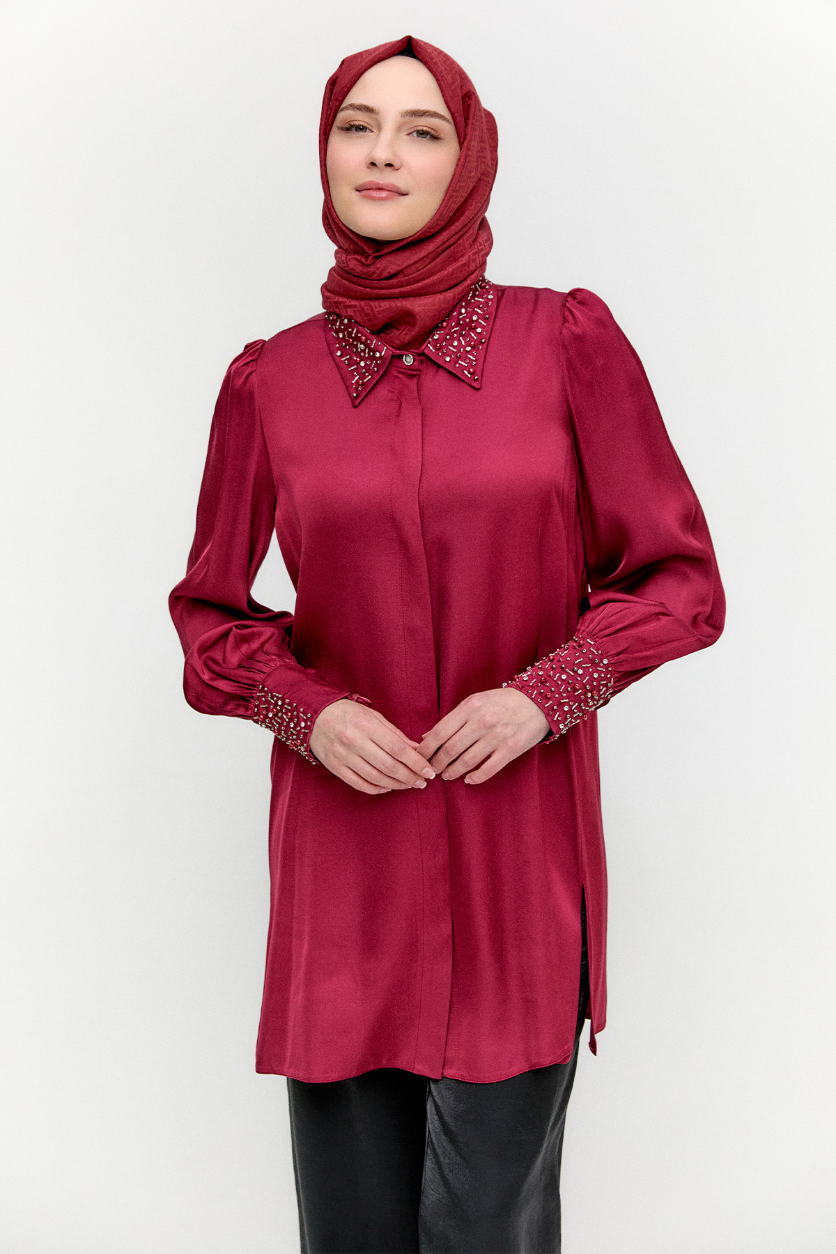 İşlemeli Detaylı Floş Tunik, Tesettür Giyim