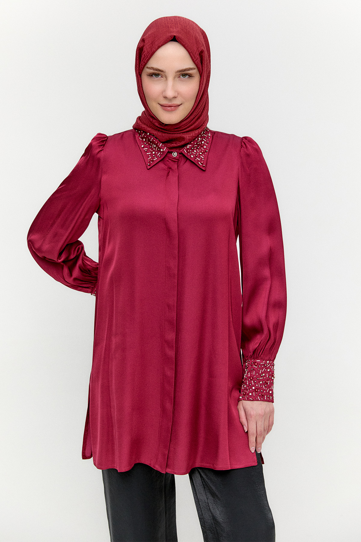 İşlemeli Detaylı Floş Tunik, Tesettür Giyim