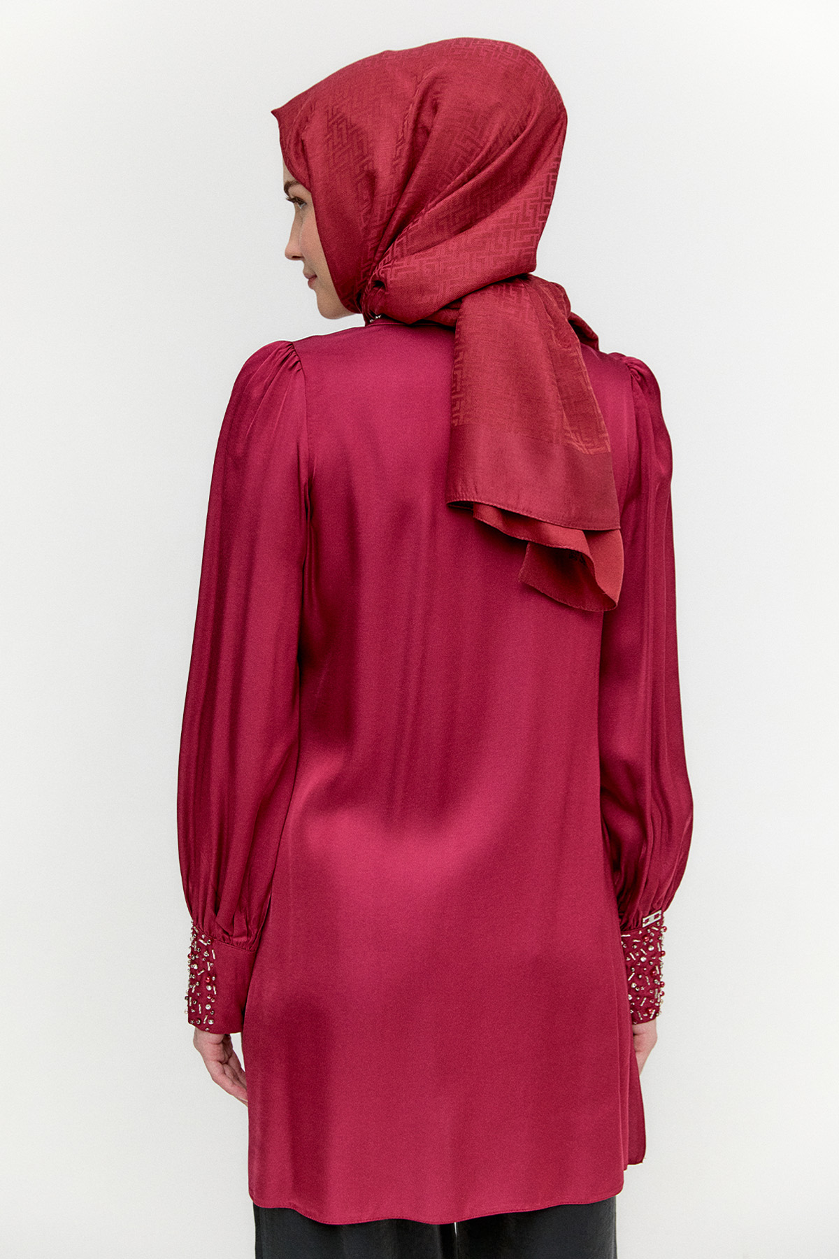 İşlemeli Detaylı Floş Tunik, Tesettür Giyim