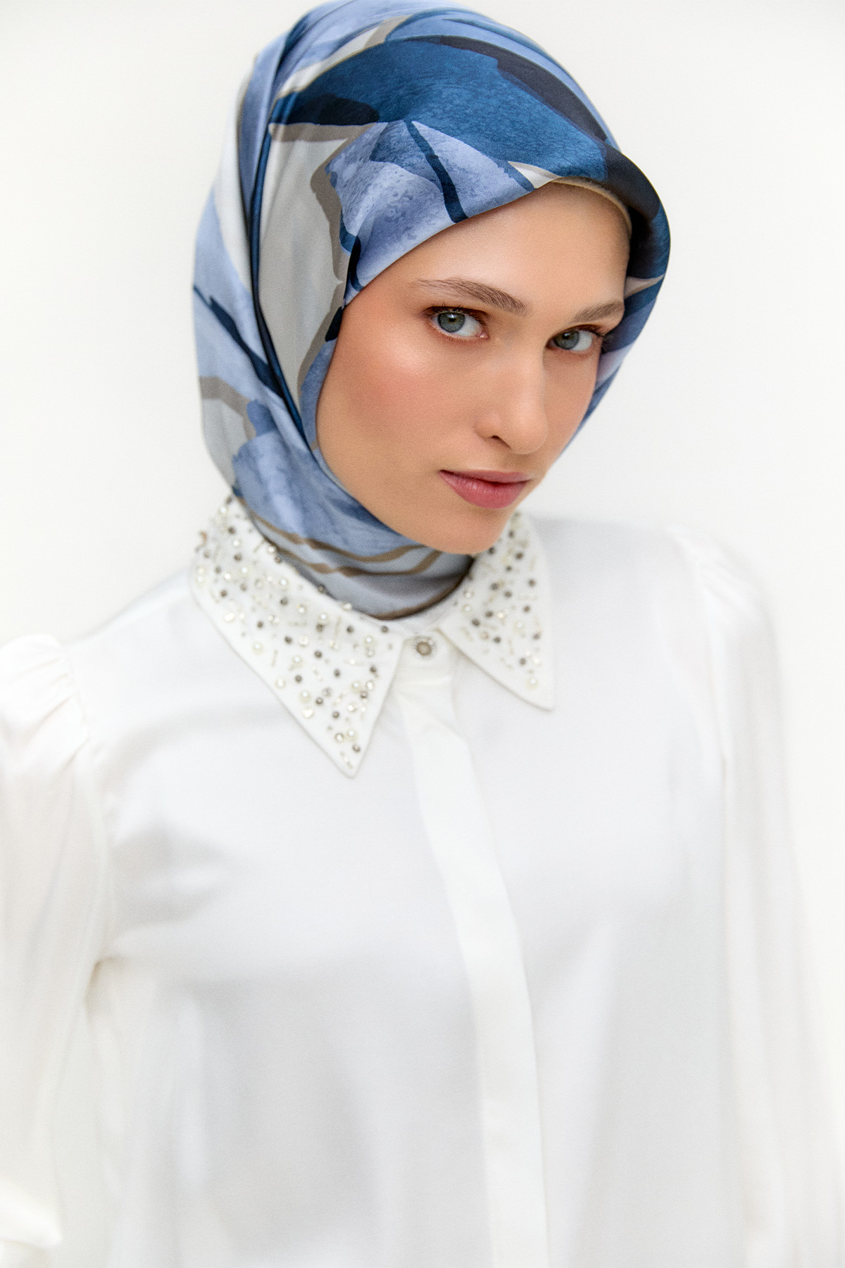 İşlemeli Detaylı Floş Tunik, Tesettür Giyim