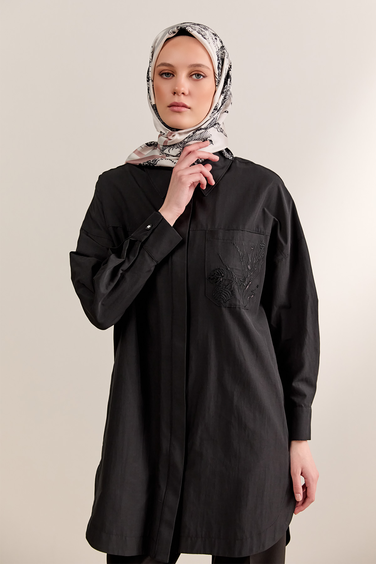 Nakış Detaylı Oversize Pamuklu Tunik, Tesettür Giyim