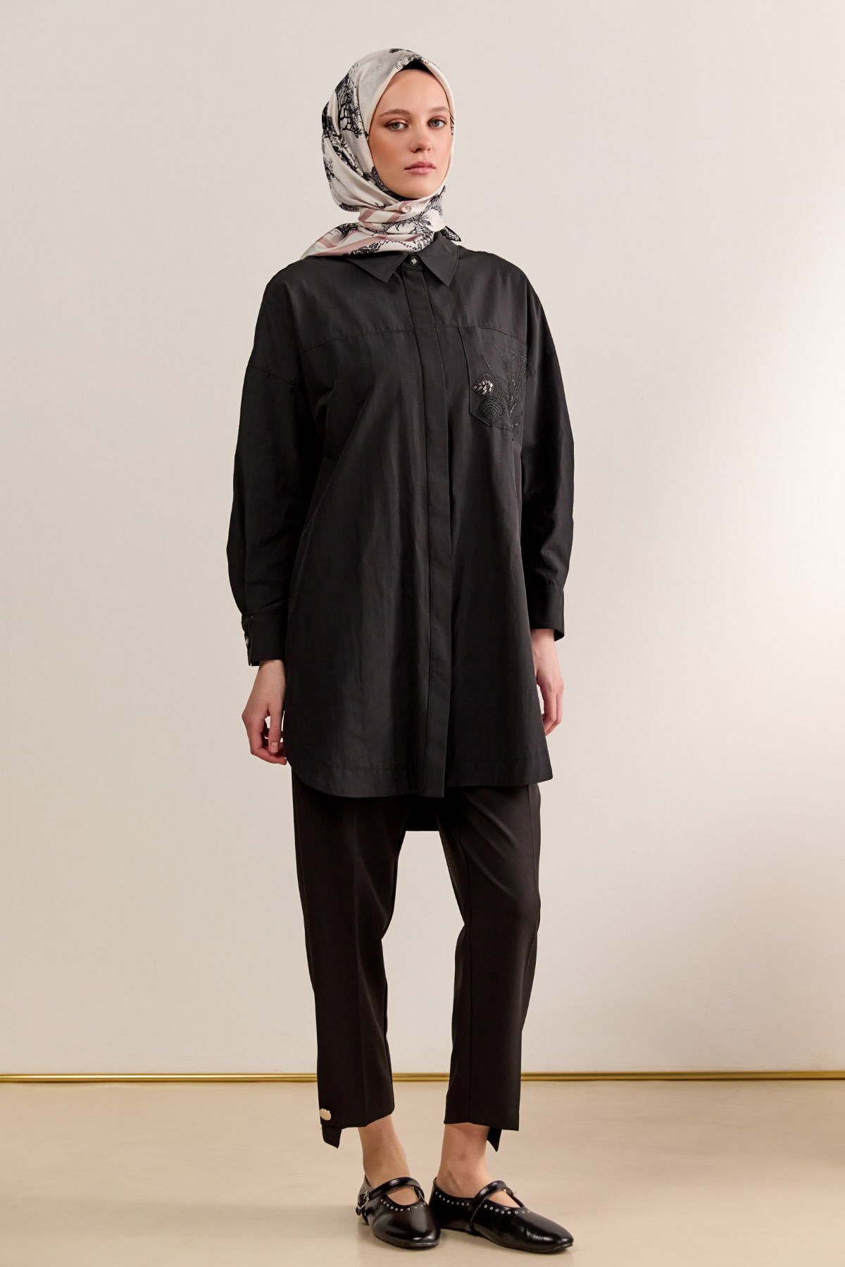 Nakış Detaylı Oversize Pamuklu Tunik, Tesettür Giyim
