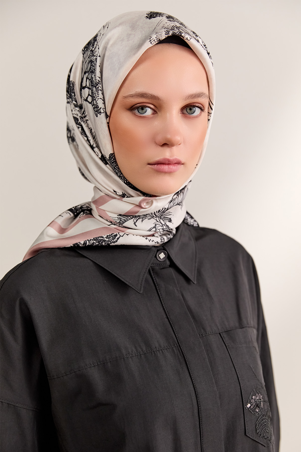 Nakış Detaylı Oversize Pamuklu Tunik, Tesettür Giyim
