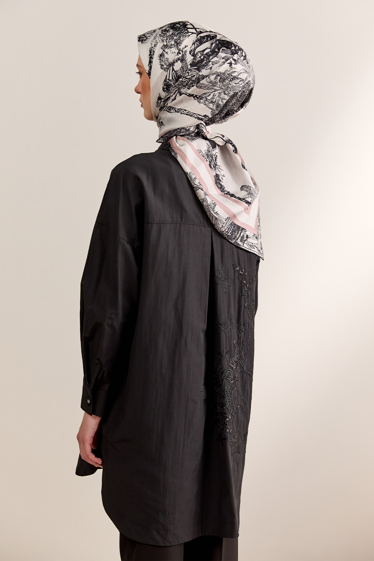 Nakış Detaylı Oversize Pamuklu Tunik, Tesettür Giyim