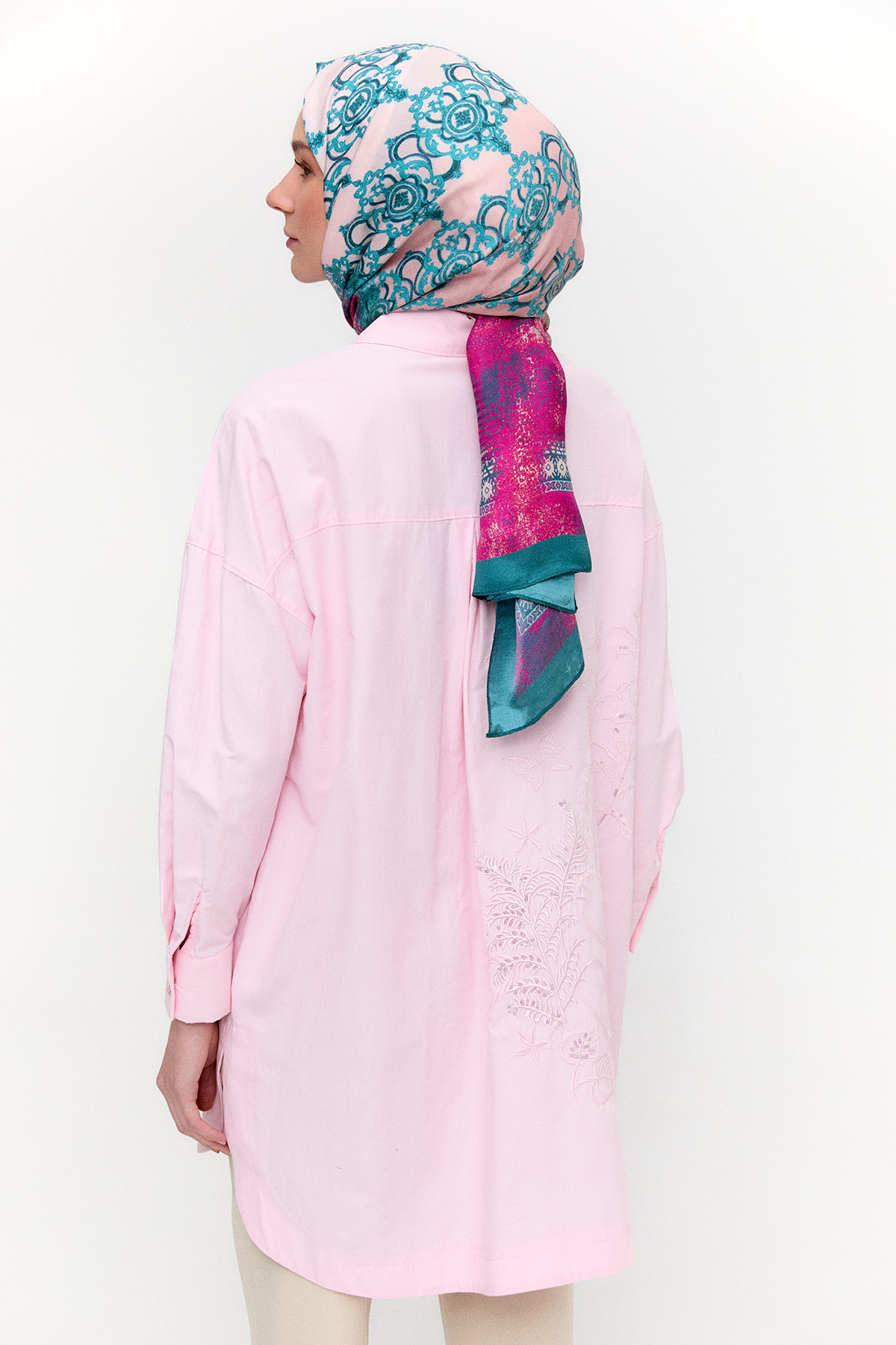 Nakış Detaylı Oversize Pamuklu Tunik, Tesettür Giyim