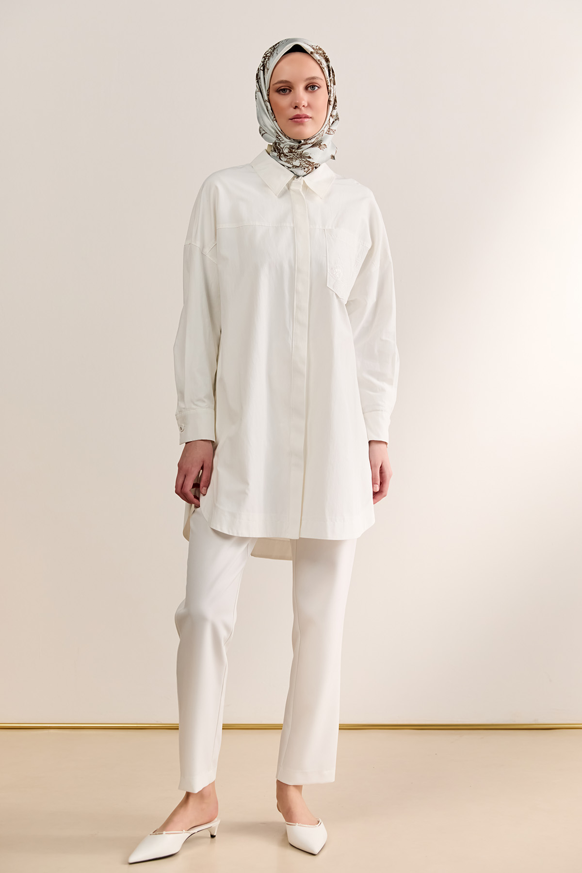Nakış Detaylı Oversize Pamuklu Tunik, Tesettür Giyim