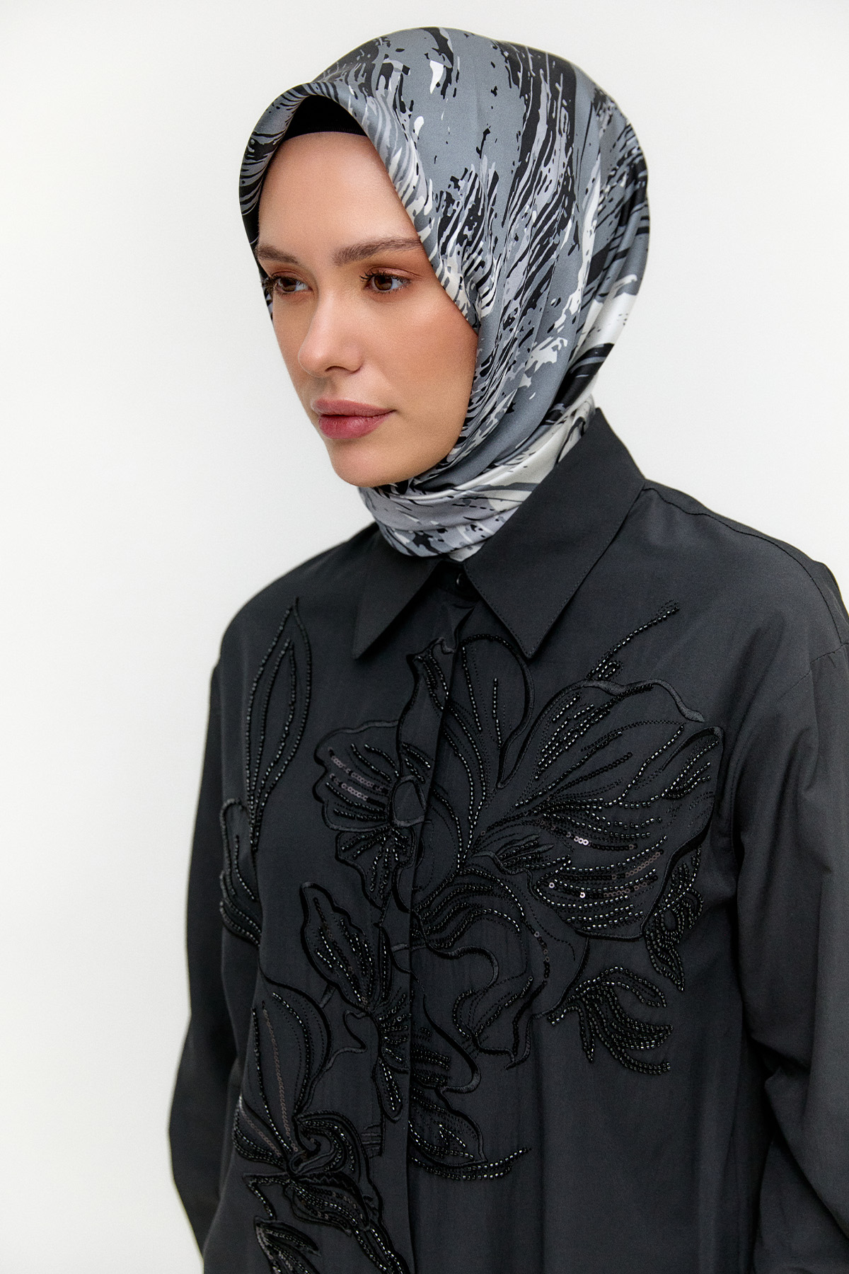 Boncuklu Çiçek Nakışlı Pamuk Tunik, Tesettür Giyim