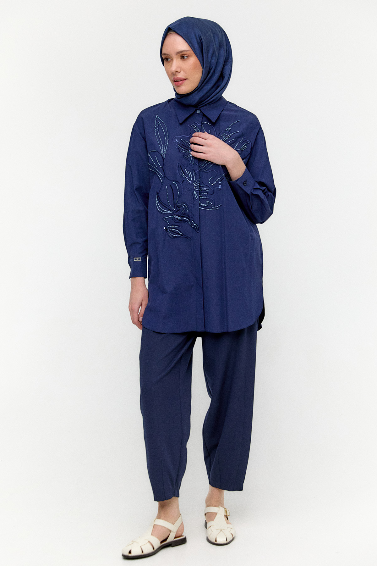 Boncuklu Çiçek Nakışlı Pamuk Tunik, Tesettür Giyim