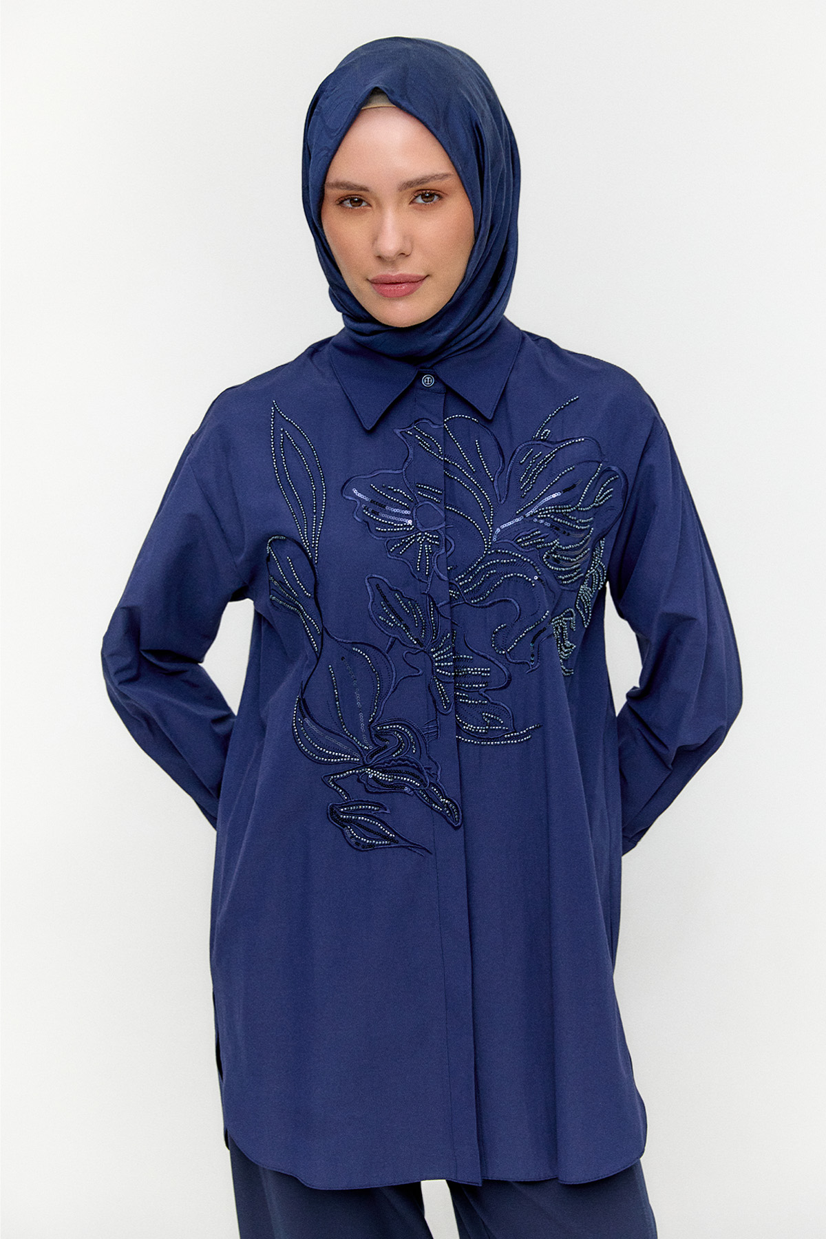 Boncuklu Çiçek Nakışlı Pamuk Tunik, Tesettür Giyim
