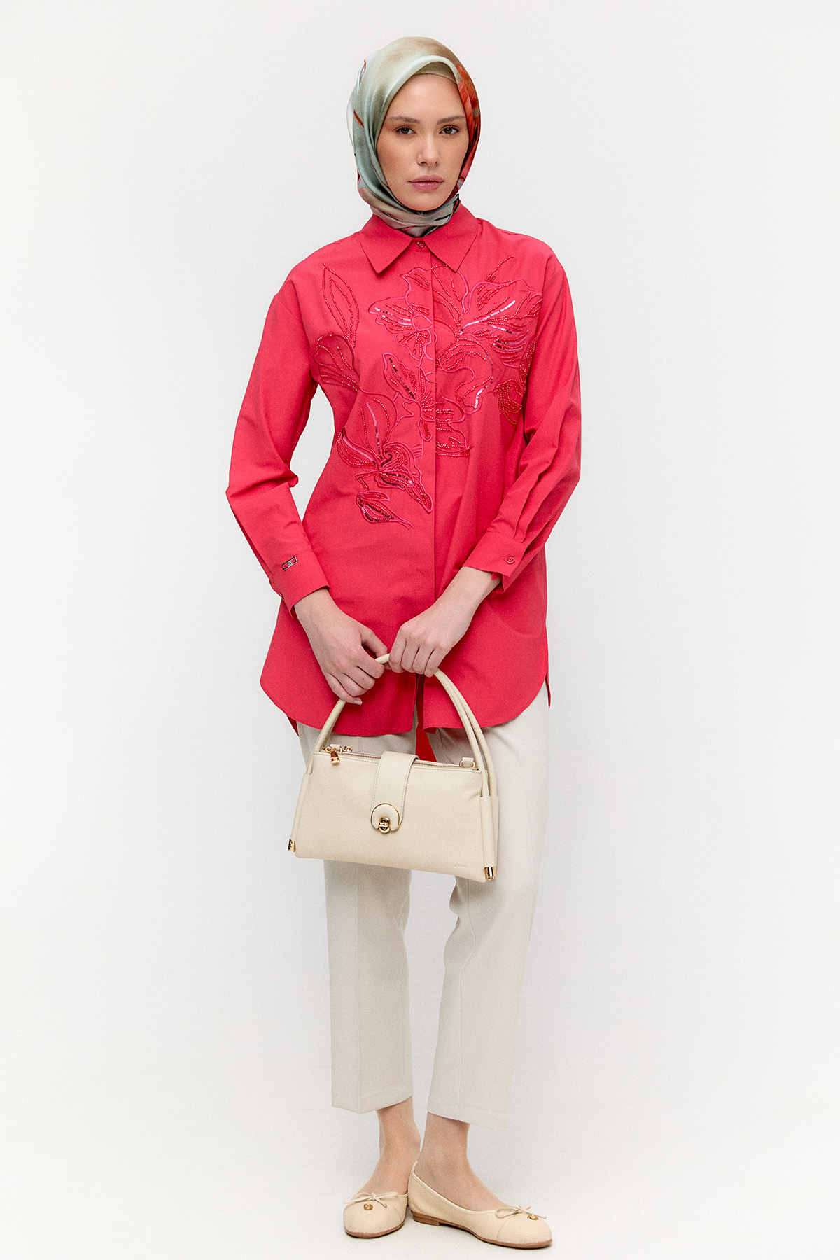 Boncuklu Çiçek Nakışlı Pamuk Tunik, Tesettür Giyim