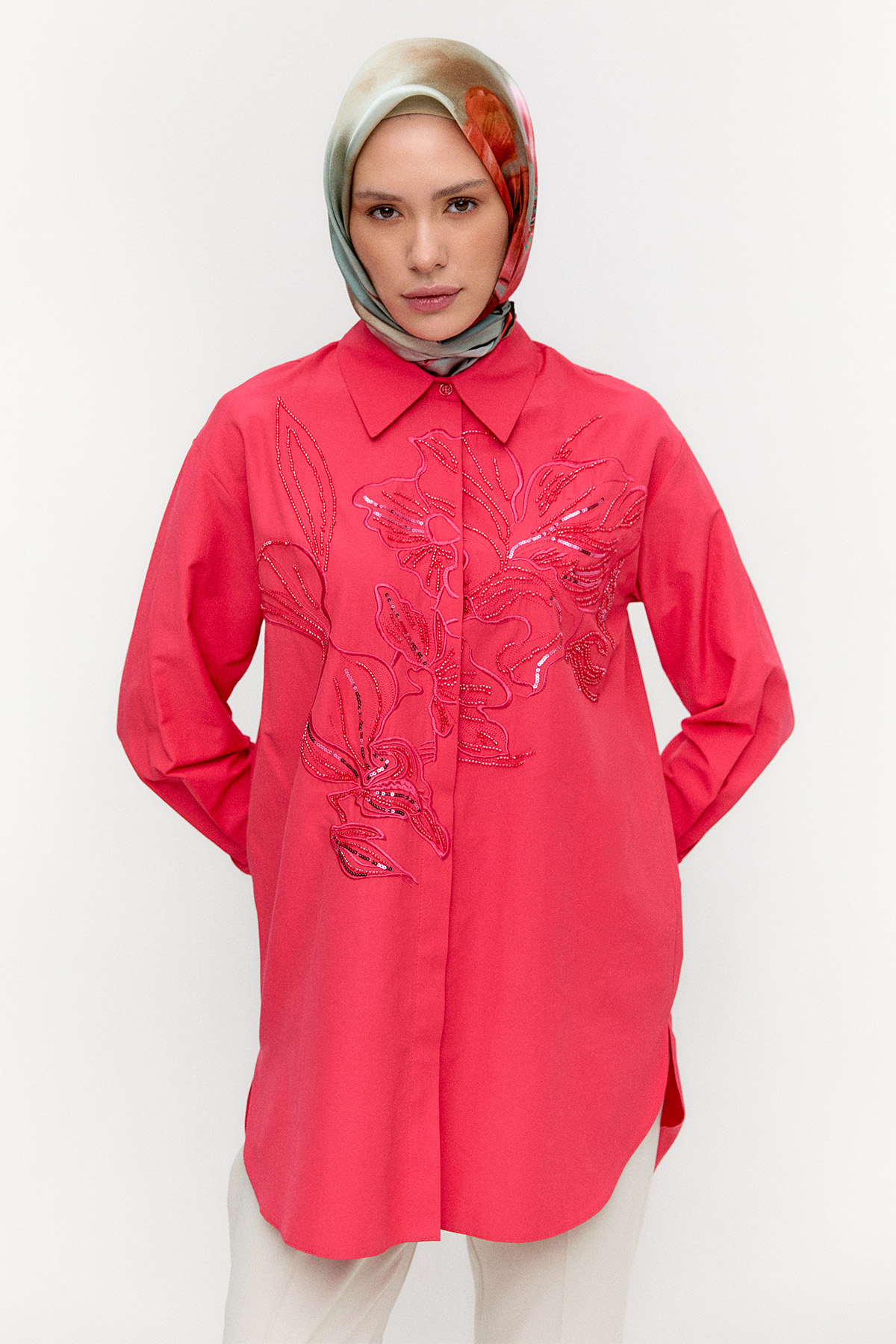 Boncuklu Çiçek Nakışlı Pamuk Tunik, Tesettür Giyim