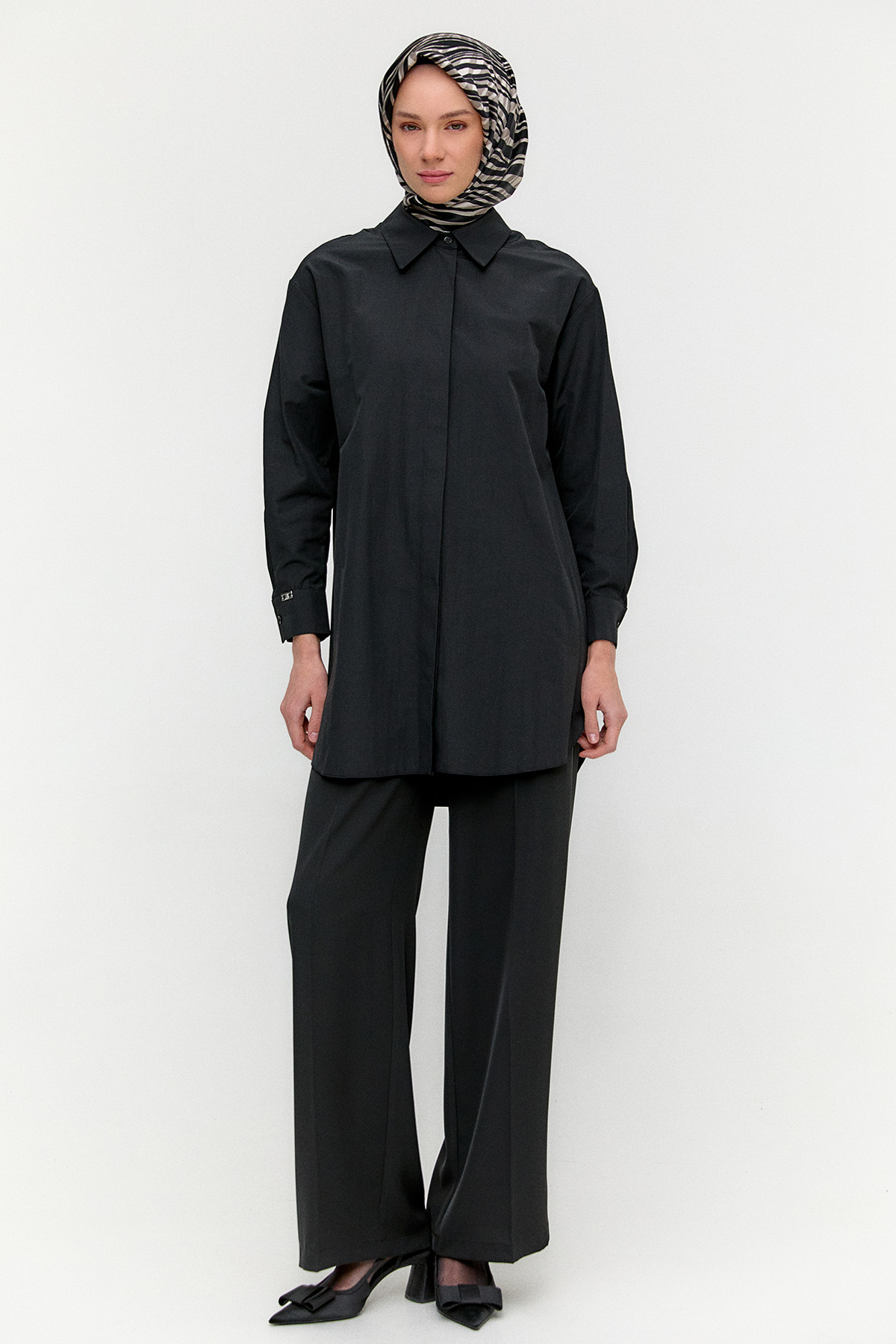 Sırtta Nakış Detaylı Tunik, Tesettür Giyim