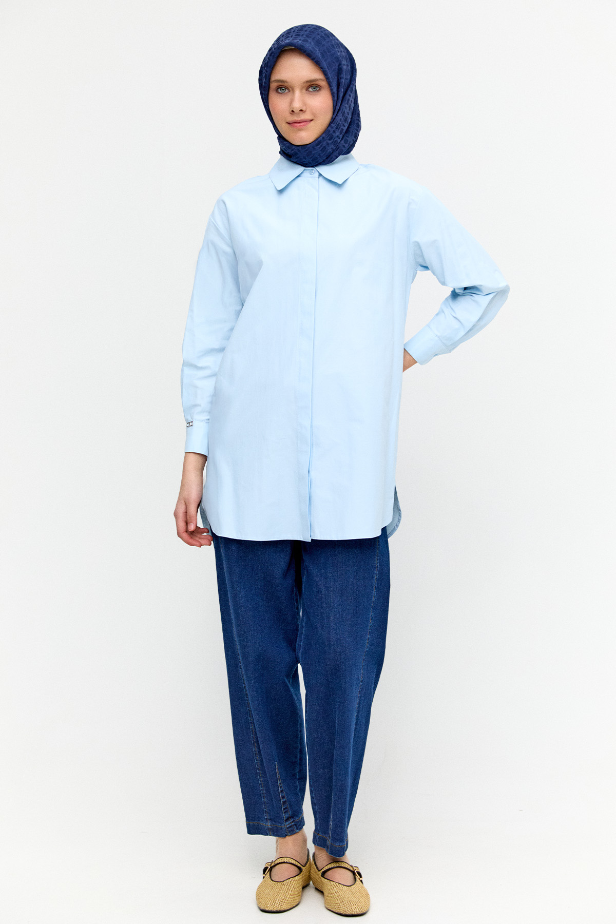 Sırtta Nakış Detaylı Tunik, Tesettür Giyim