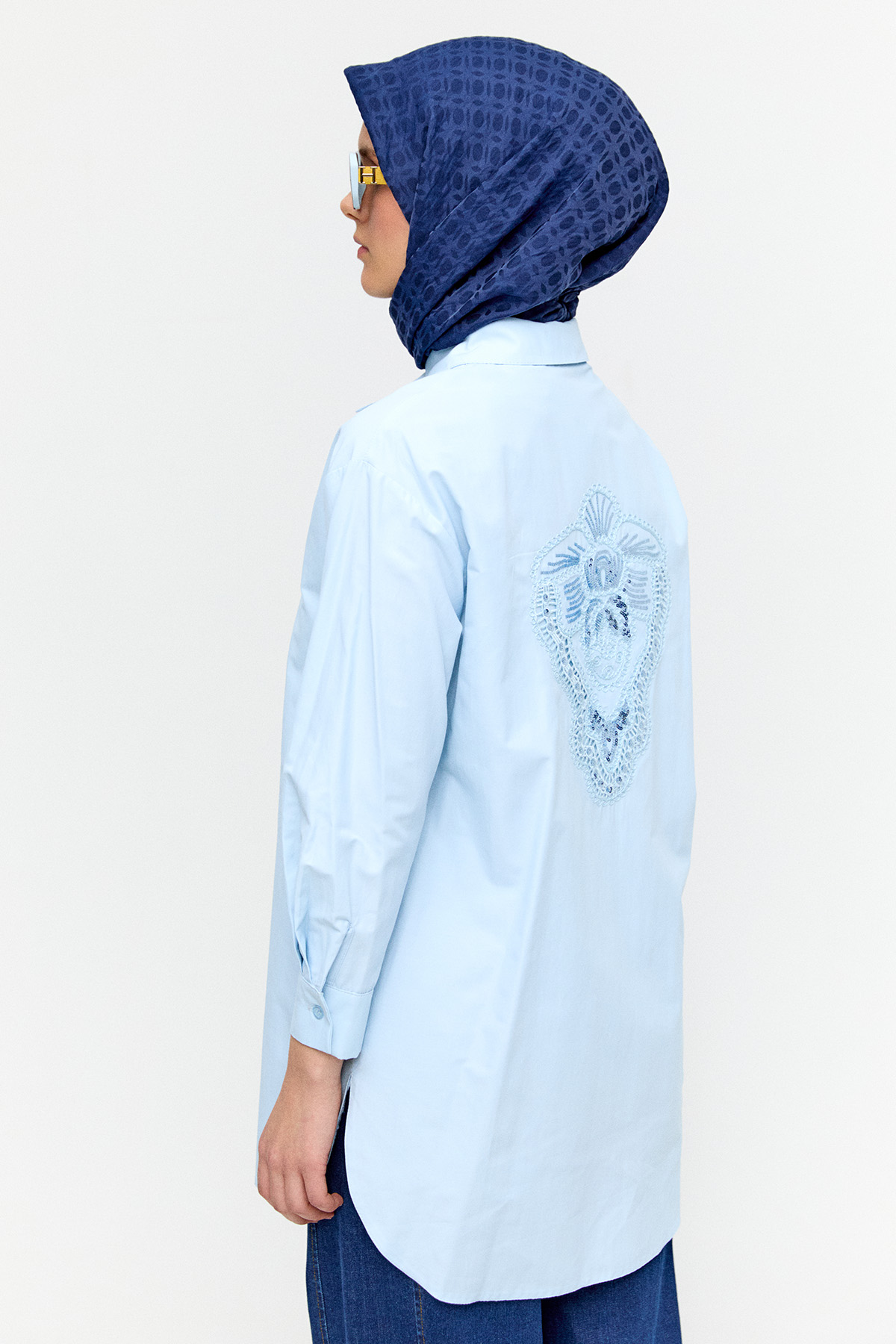 Sırtta Nakış Detaylı Tunik, Tesettür Giyim