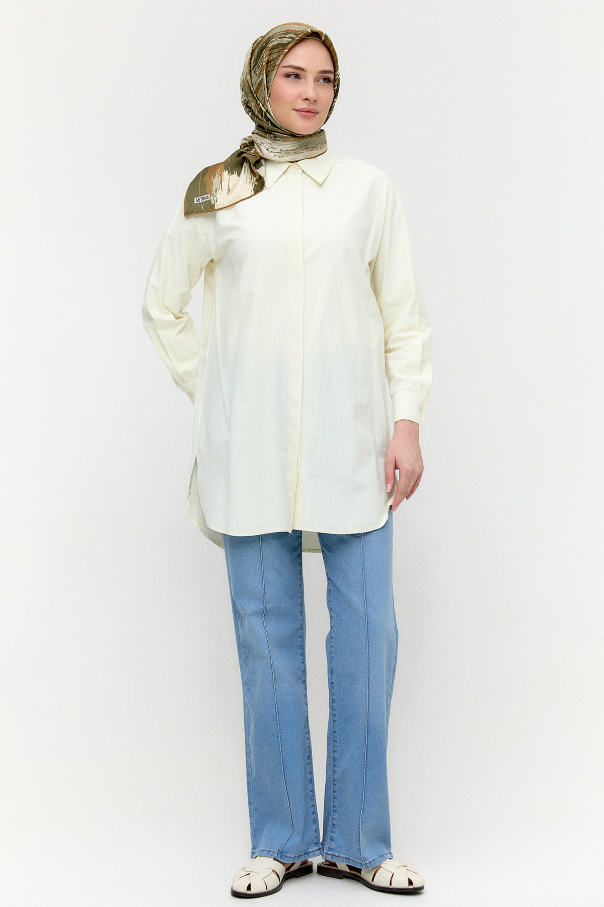 Sırtta Nakış Detaylı Tunik, Tesettür Giyim