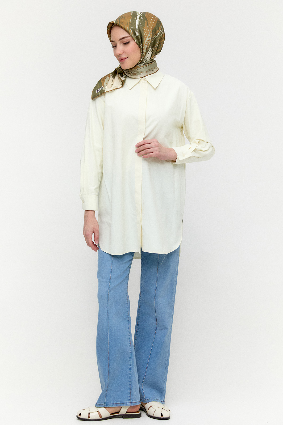 Sırtta Nakış Detaylı Tunik, Tesettür Giyim