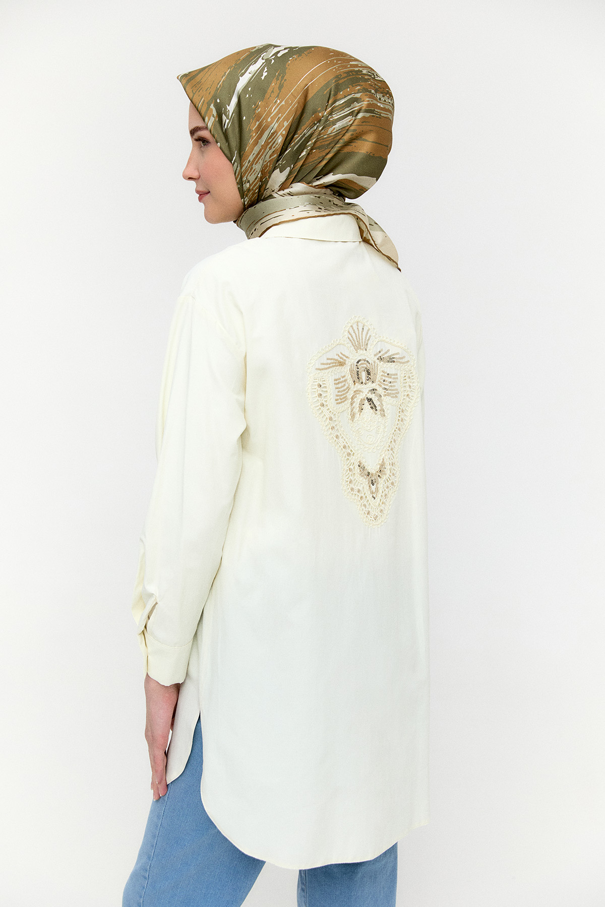 Sırtta Nakış Detaylı Tunik, Tesettür Giyim