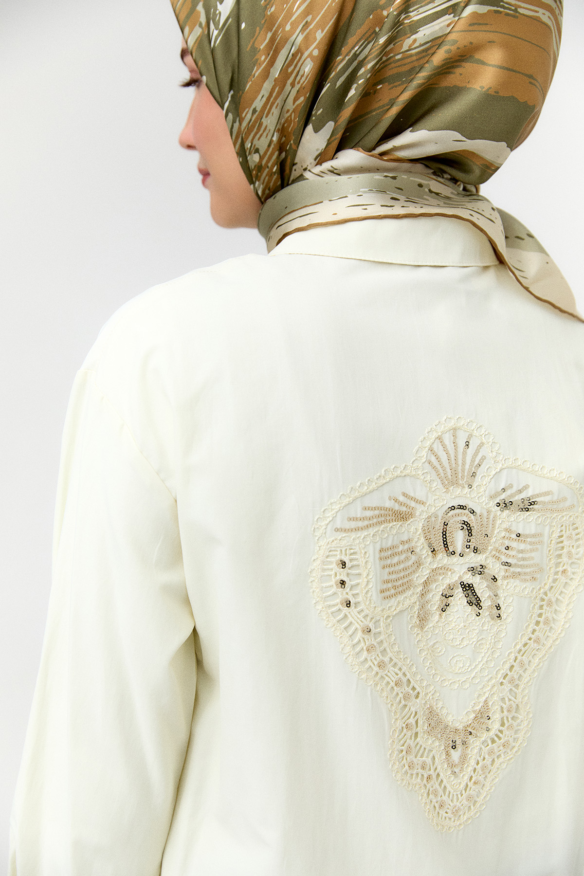 Sırtta Nakış Detaylı Tunik, Tesettür Giyim