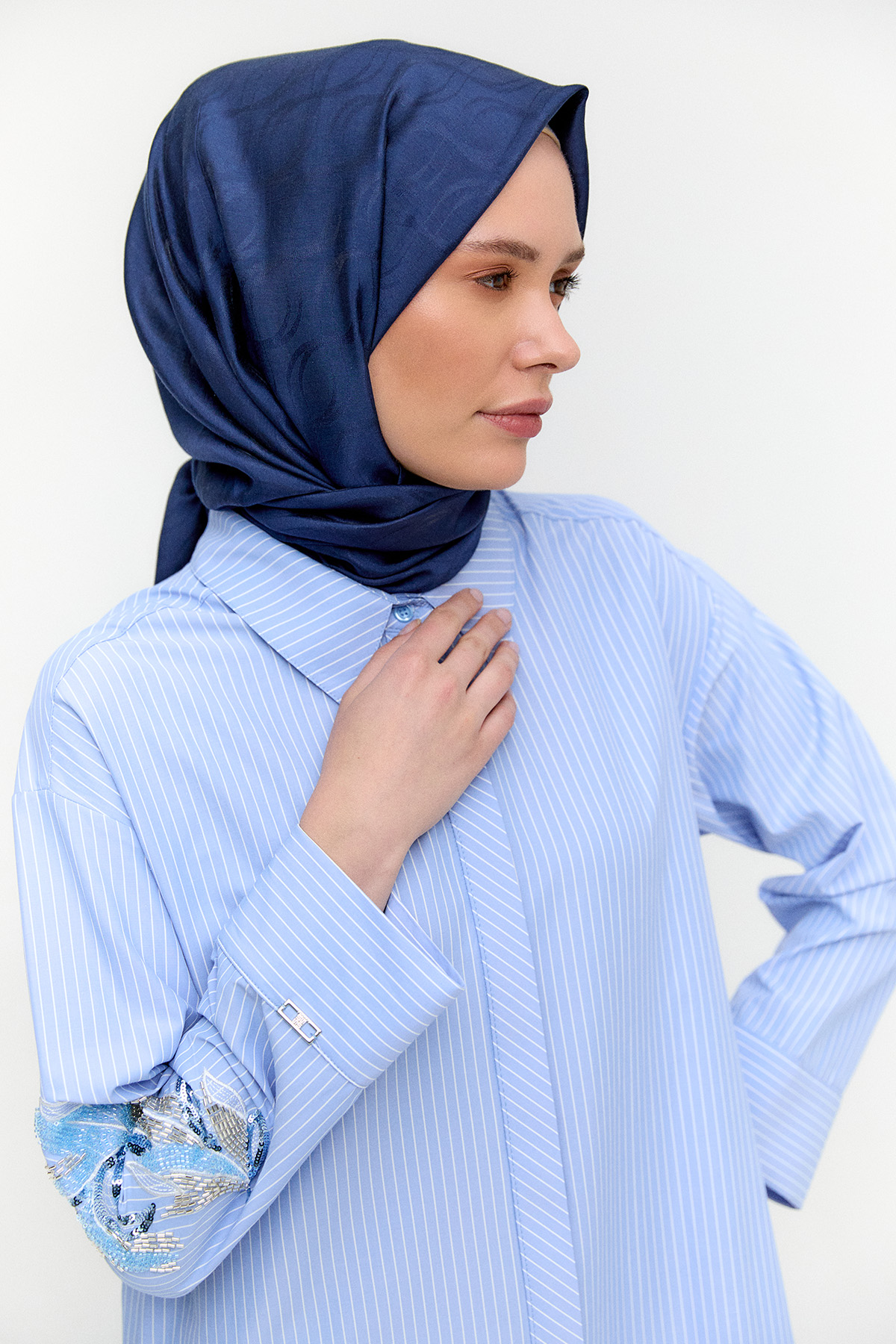 Boncuk Nakışlı Pamuklu Uzun Tunik, Tesettür Giyim