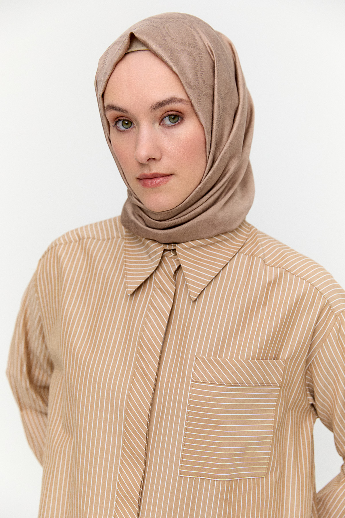 Sırtı Nakışlı Çizgili Pamuk Tunik, Tesettür Giyim